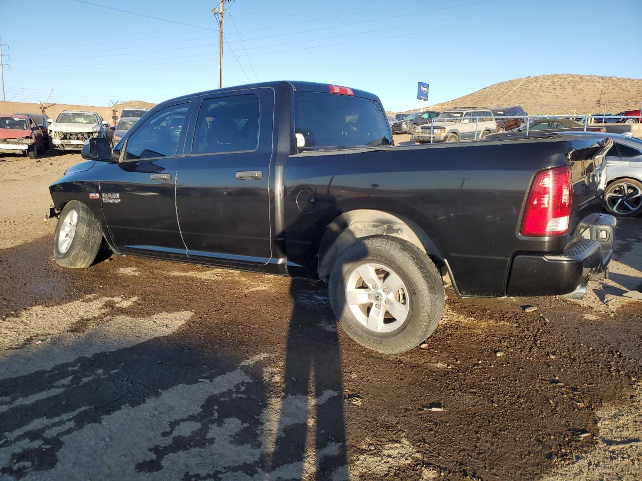 2016 RAM 1500 - Image 2