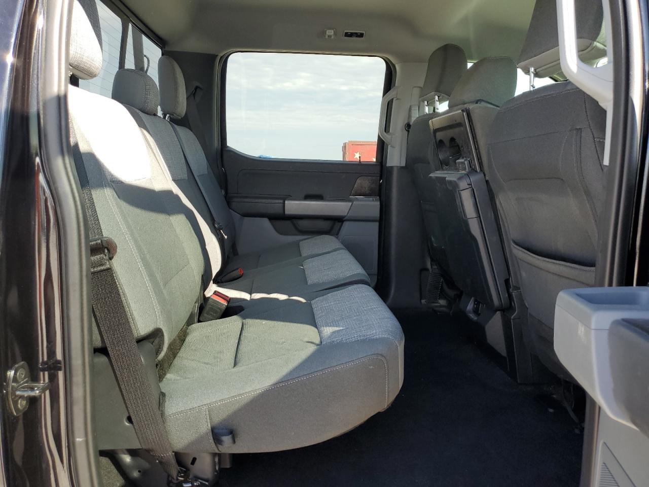 2023 Ford F-150 - Image 11