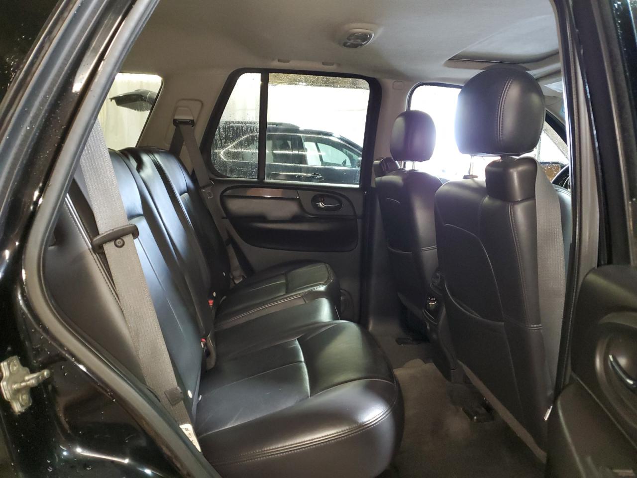 2008 GMC Envoy - Image 11