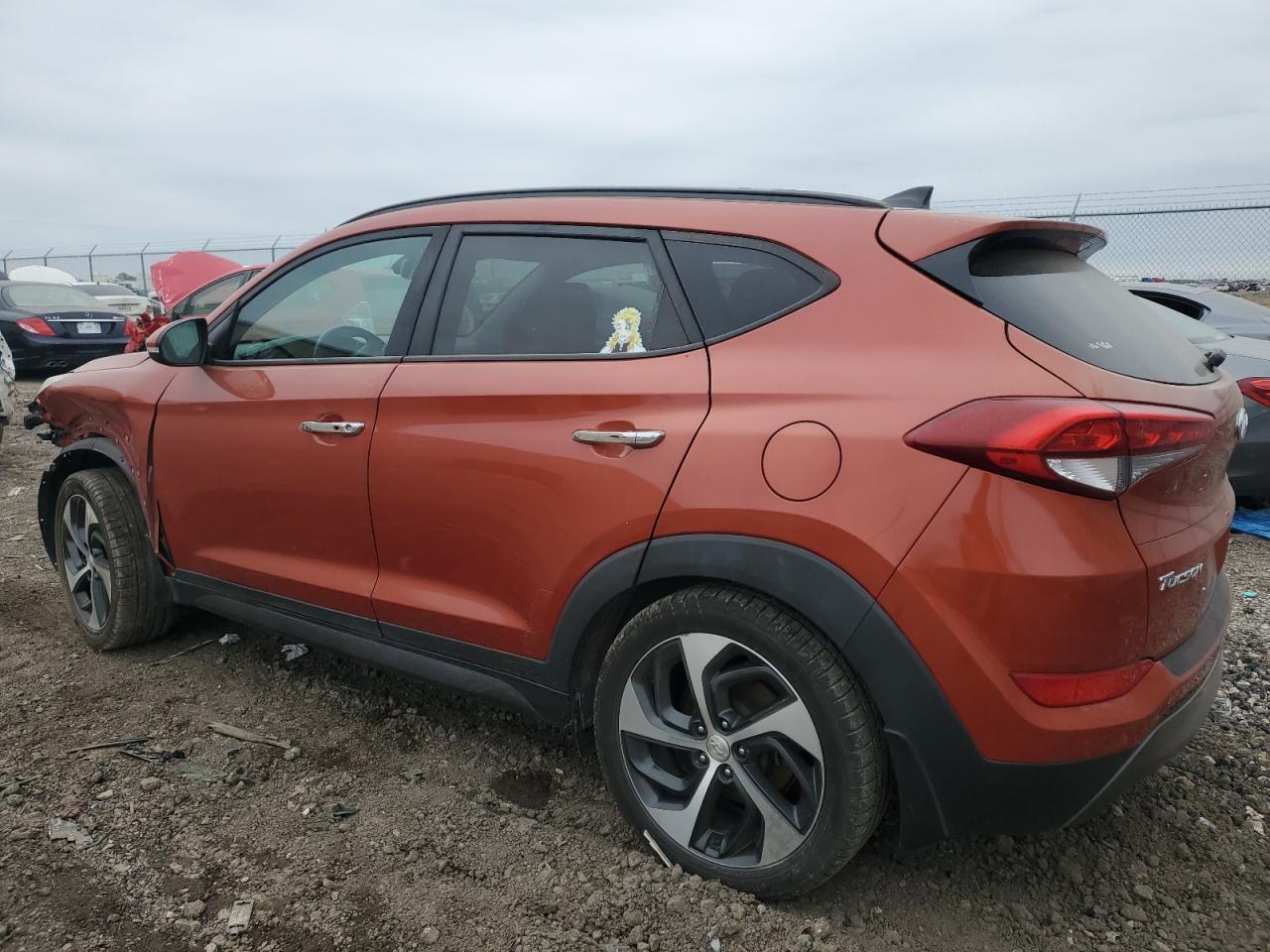 2016 Hyundai Tucson - Image 2