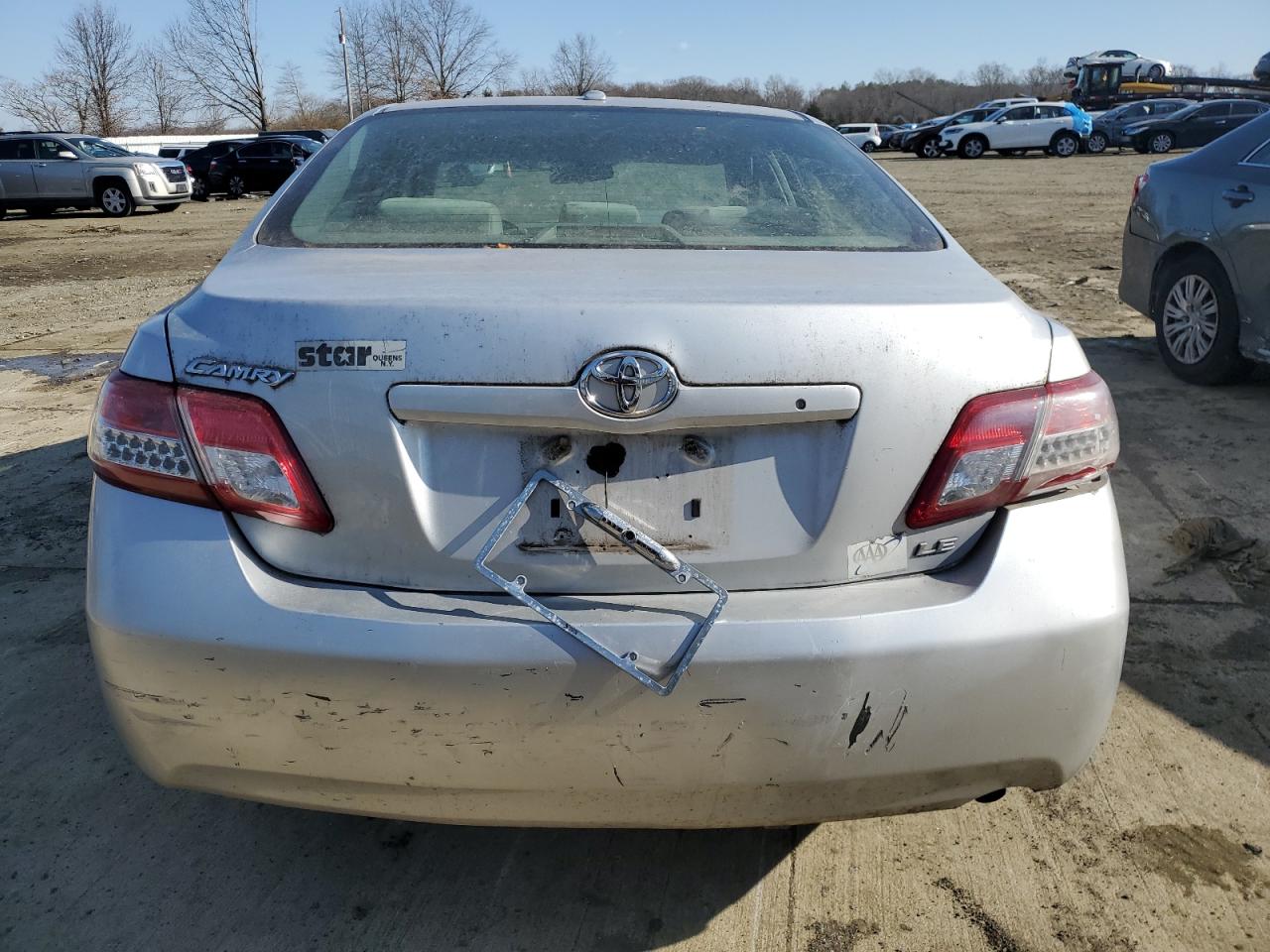 2010 Toyota Camry - Image 6