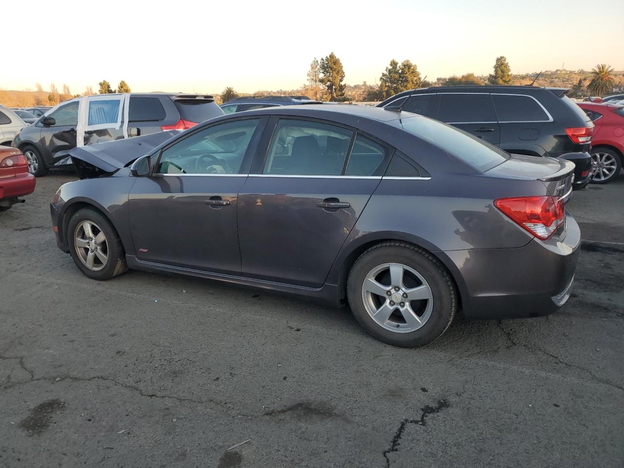2011 Chevrolet Cruze - Image 2
