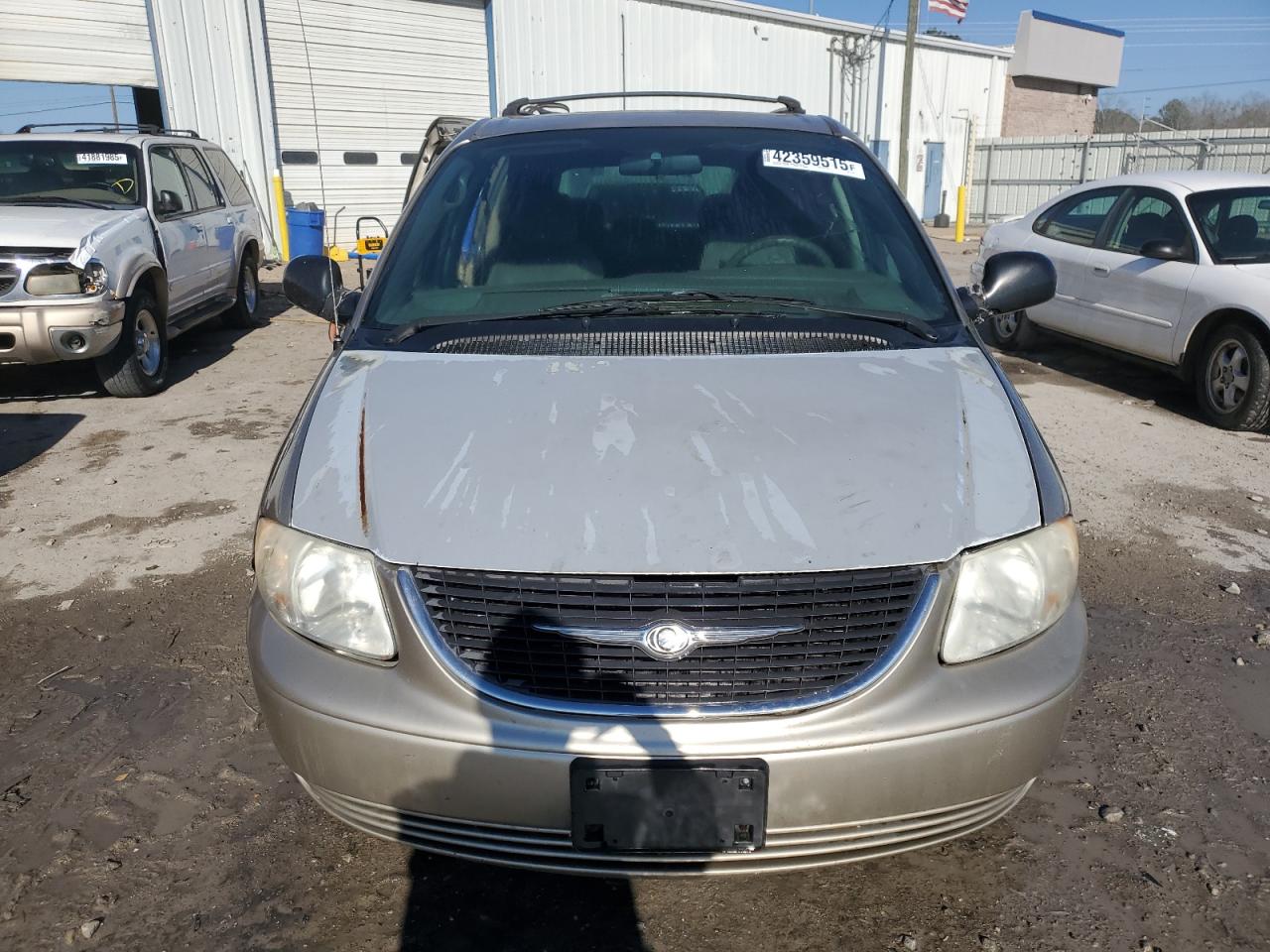 2004 Chrysler Town & Country - Image 5