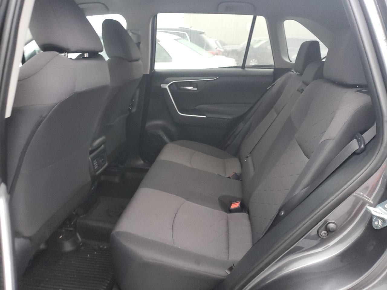 2020 Toyota RAV 4 - Image 11