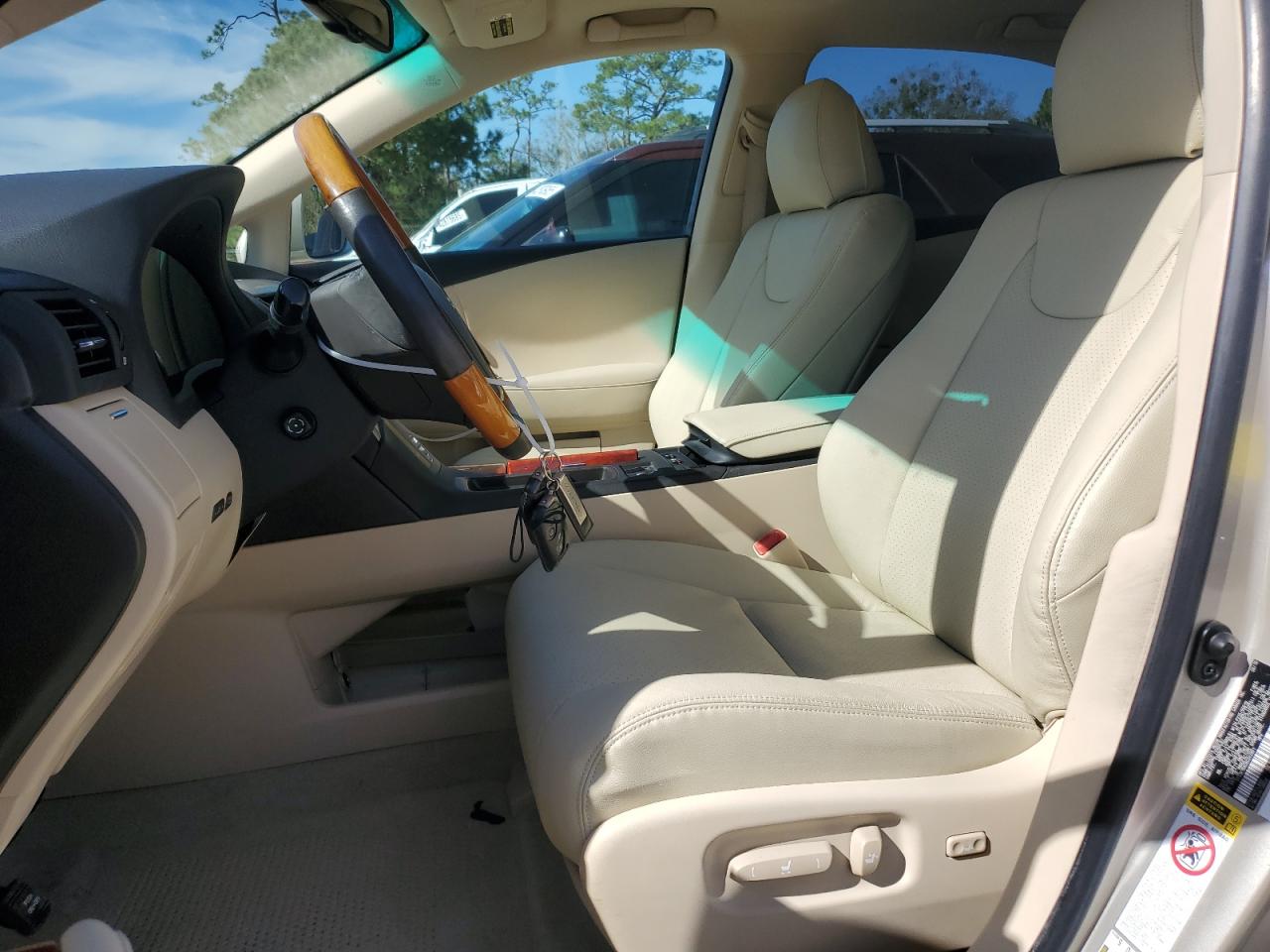 2011 Lexus RX - Image 7