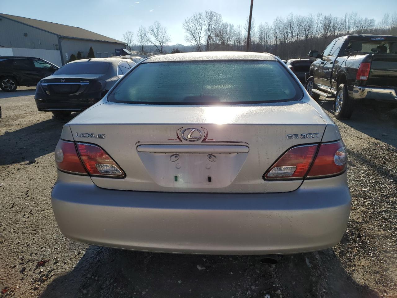 2002 Lexus ES - Image 6
