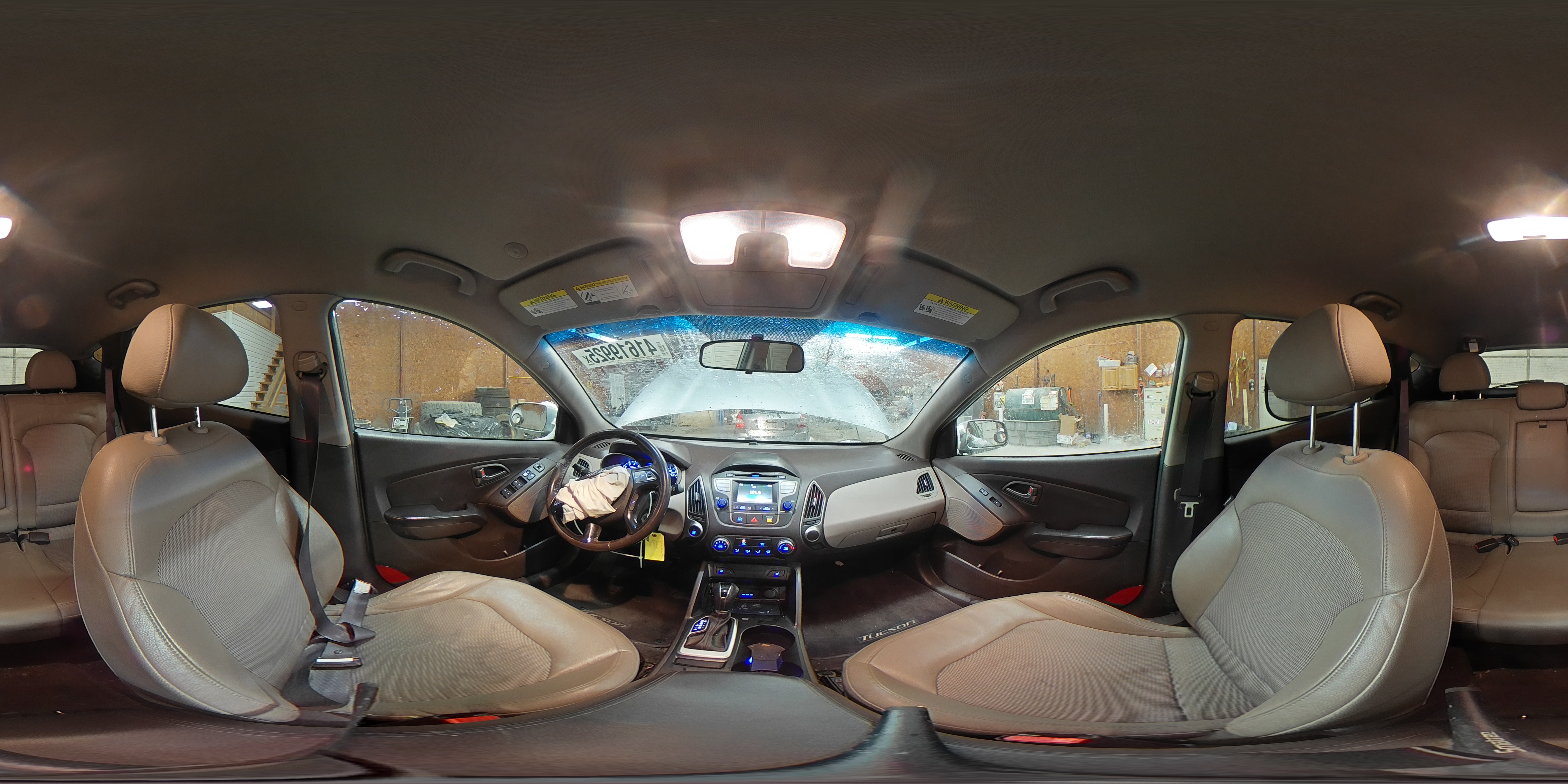 2015 Hyundai Tucson - Image 16