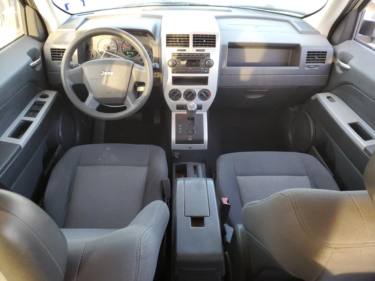 2008 Jeep Liberty (Patriot) - Image 8