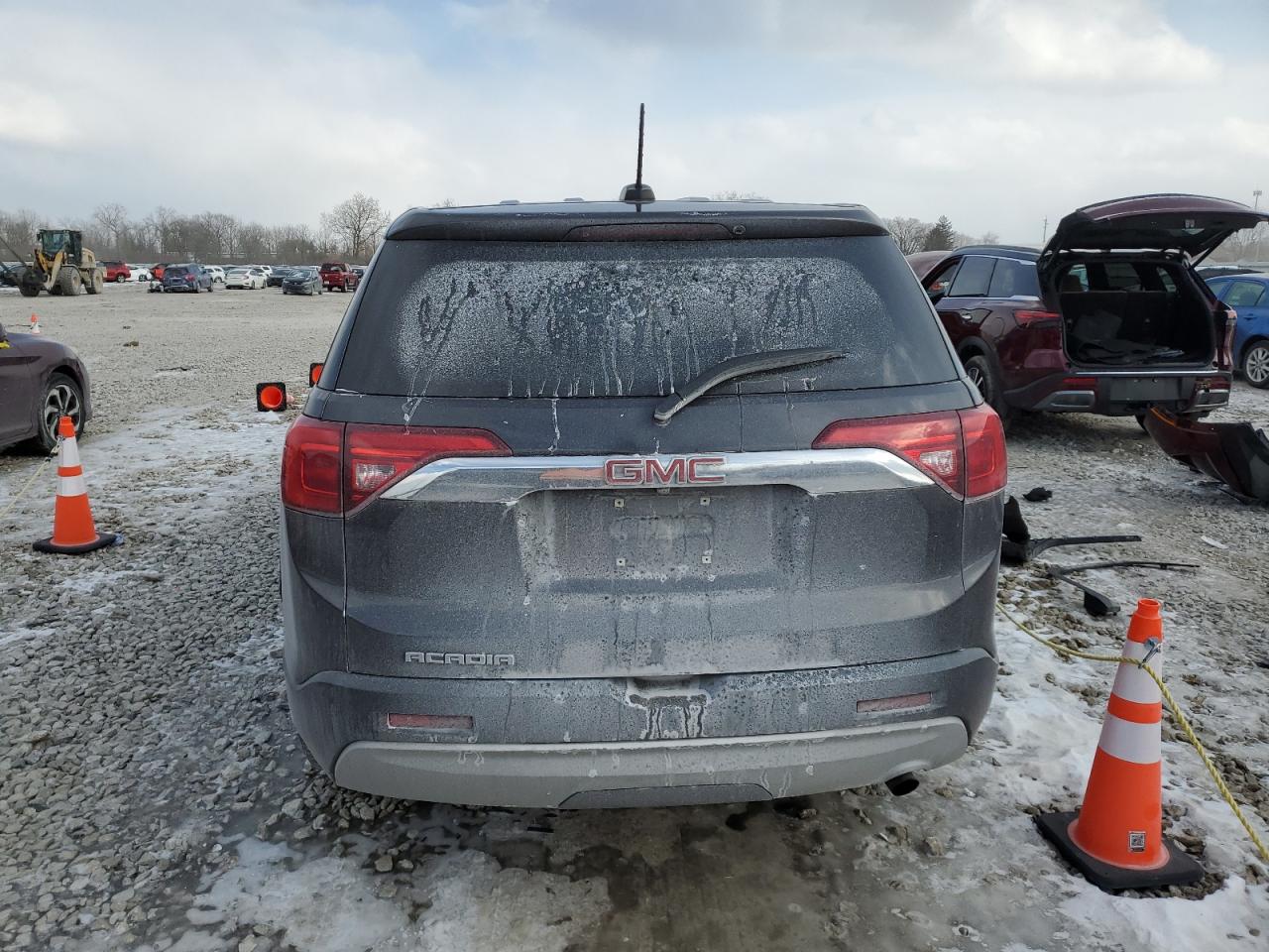 2019 GMC Acadia - Image 6