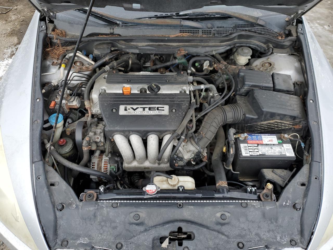 2004 Honda Accord - Image 11