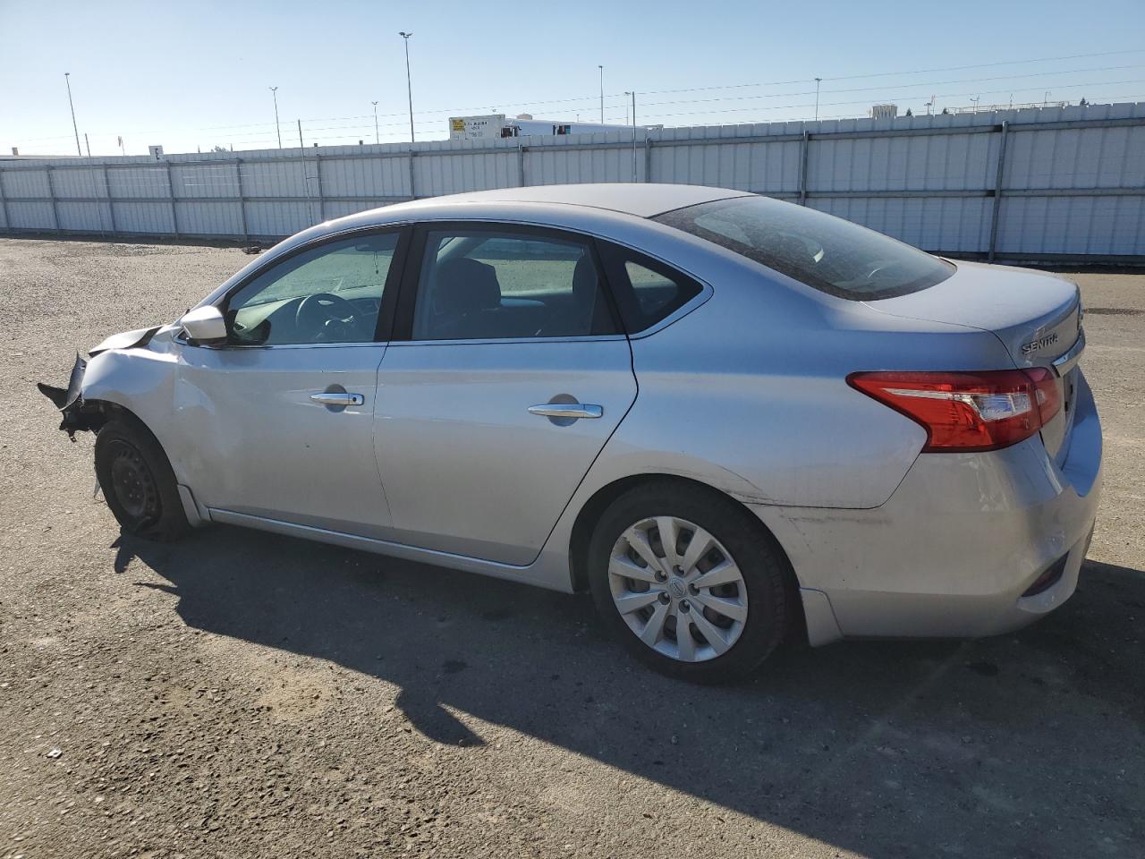 2018 Nissan Sentra - Image 2