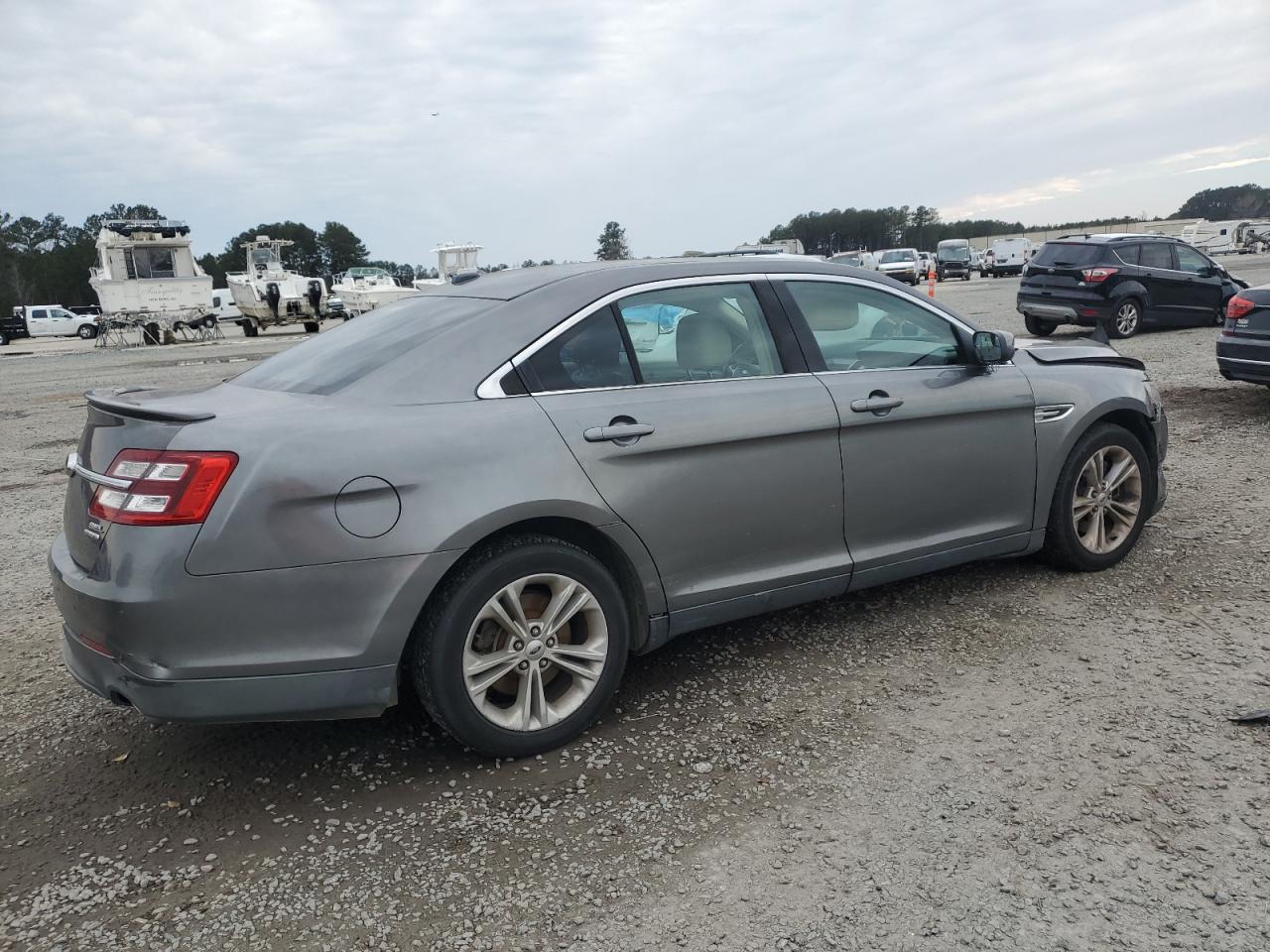 2014 Ford Taurus - Image 3