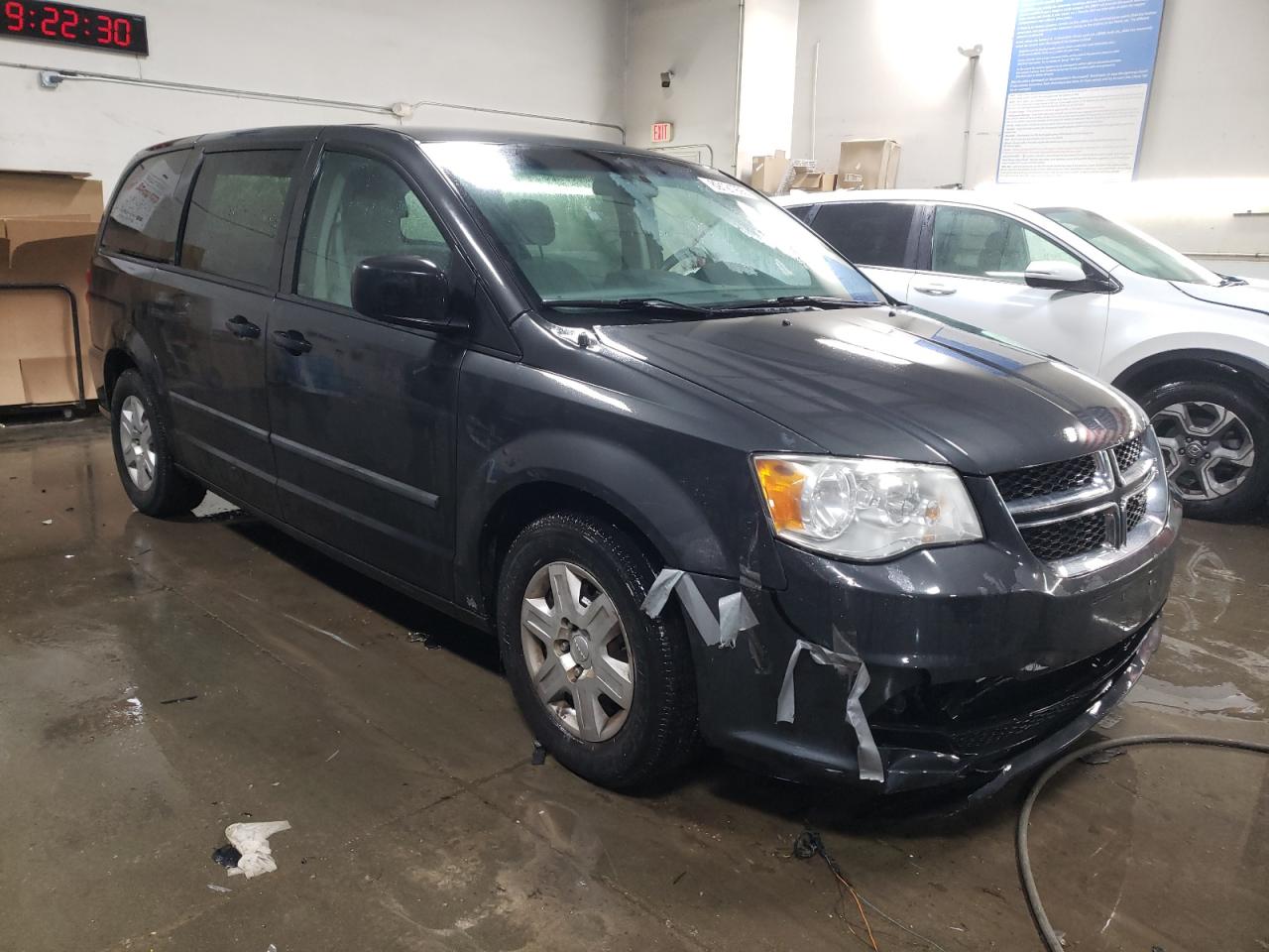 2011 Dodge Caravan - Image 4