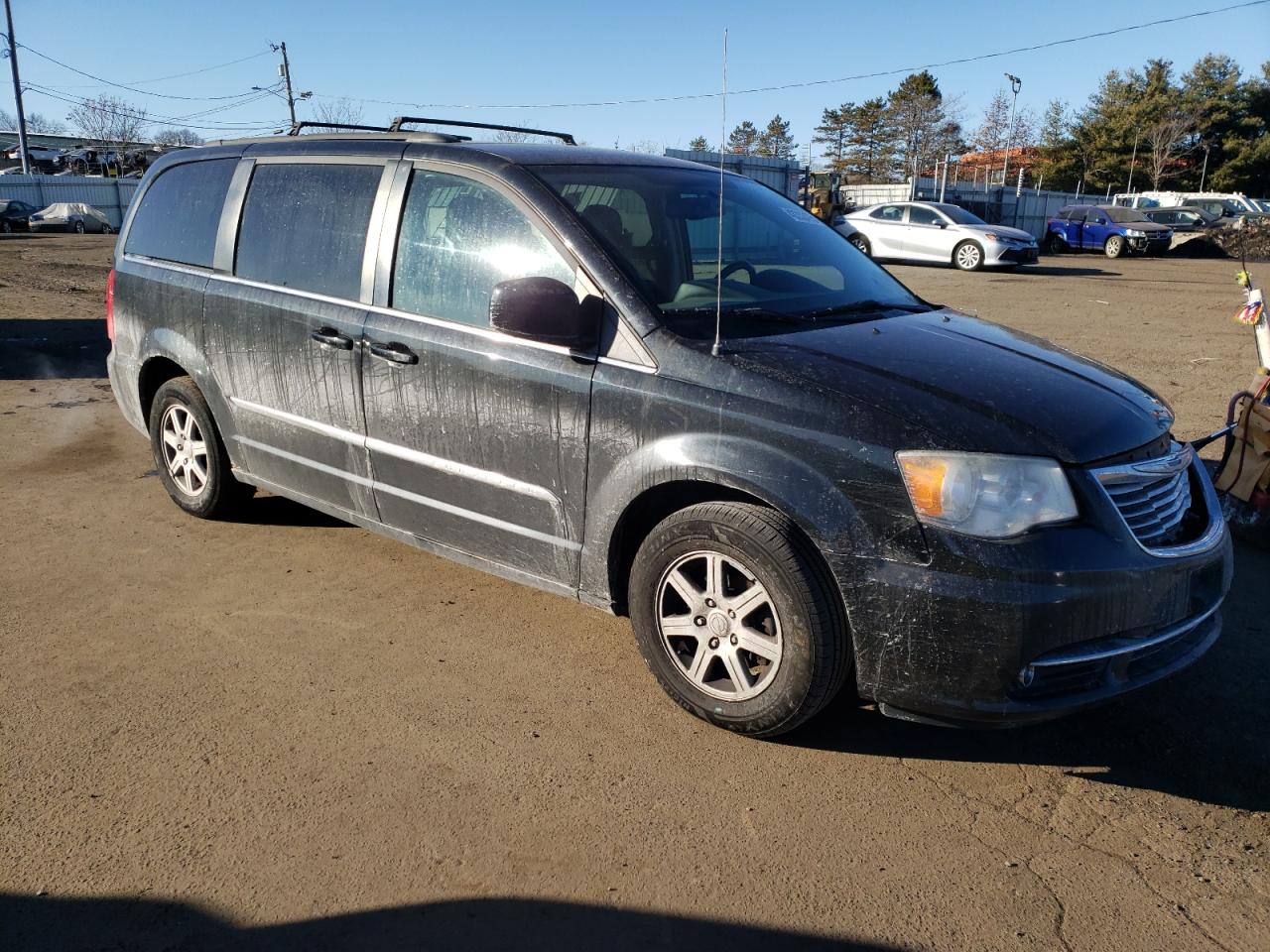 2012 Chrysler Town & Country - Image 4