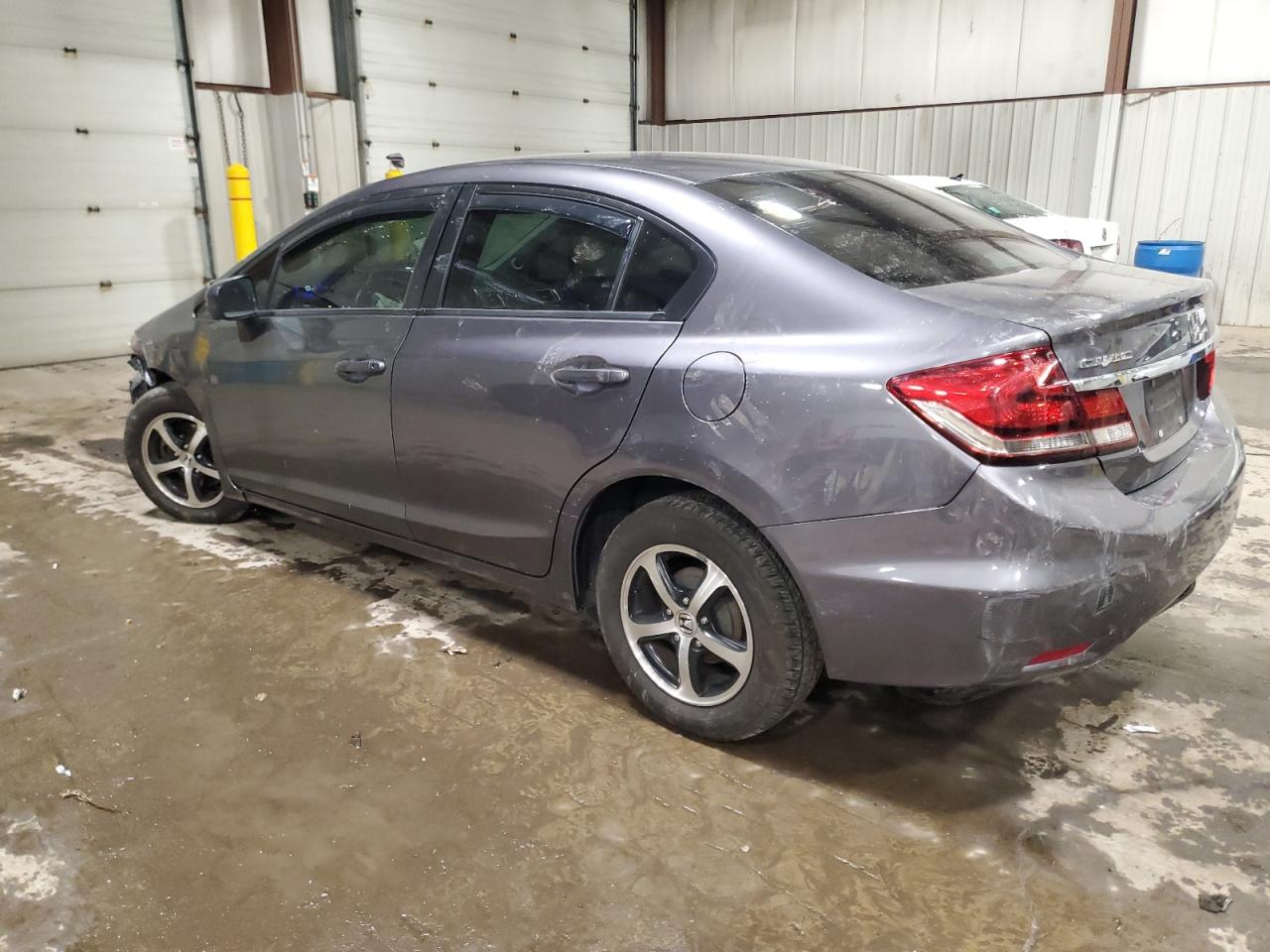 19XFB2F71FE292634 2015 HONDA CIVIC - Image 2