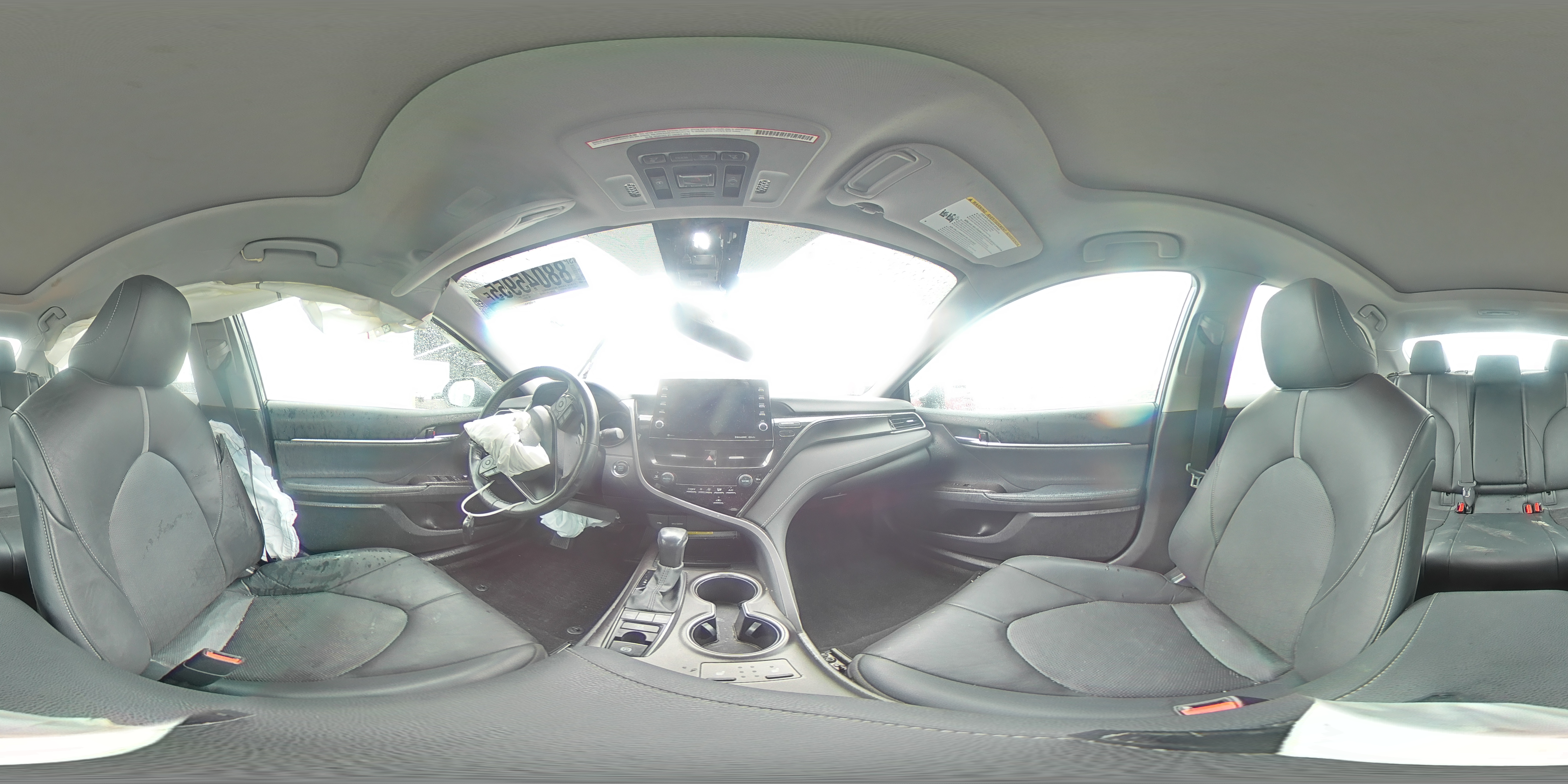 2021 Toyota Camry - Image 15