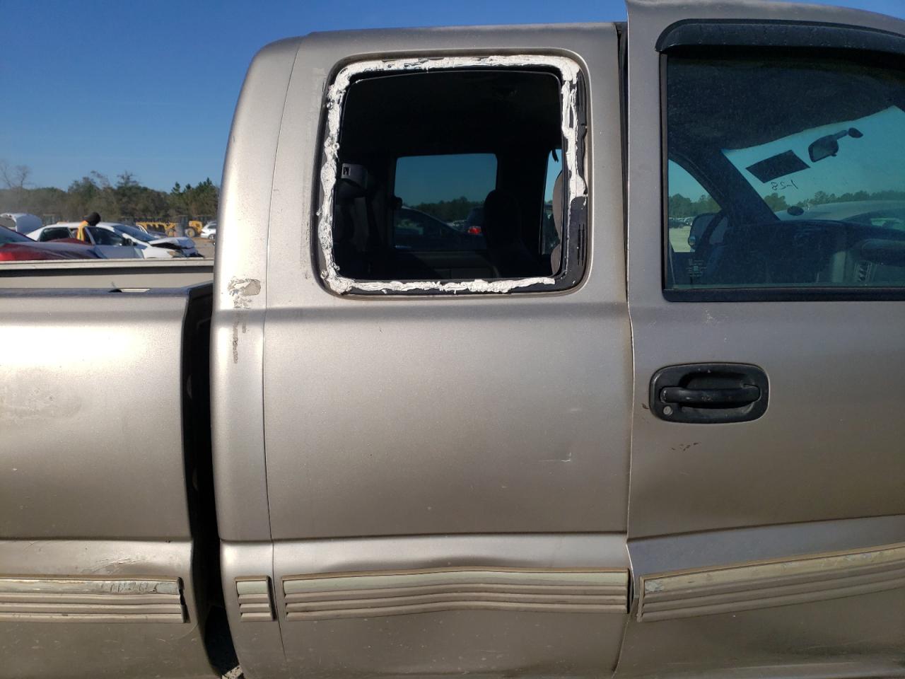 1999 Chevrolet Silverado - Image 10