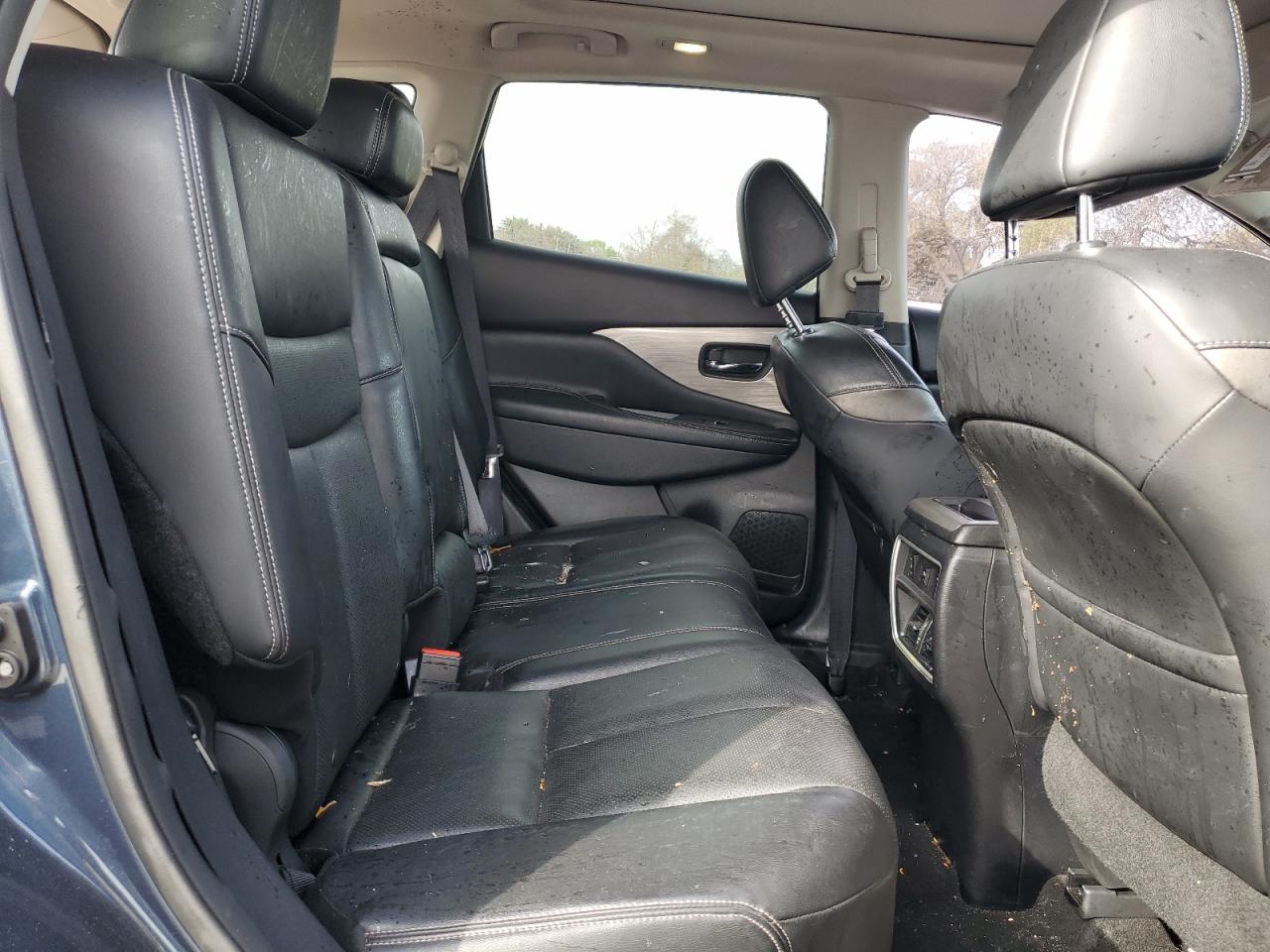 2017 Nissan Murano - Image 11