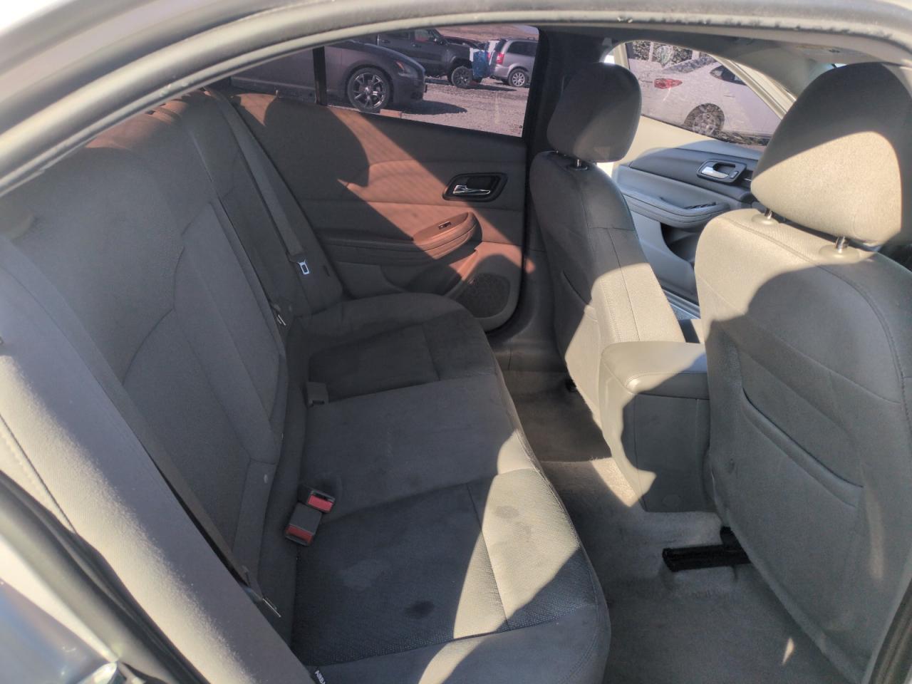 2015 Chevrolet Malibu - Image 10