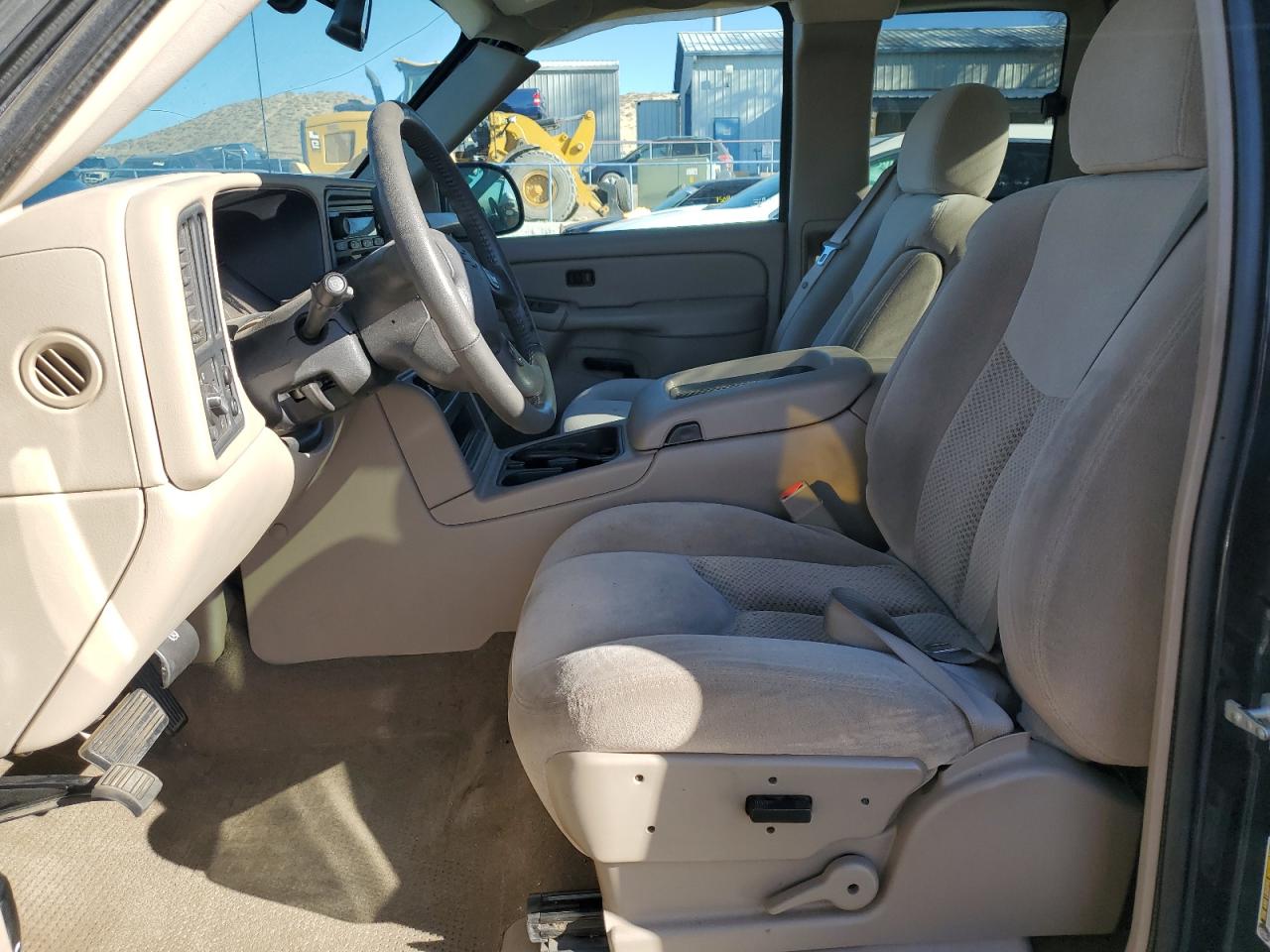 2005 Chevrolet Silverado - Image 7