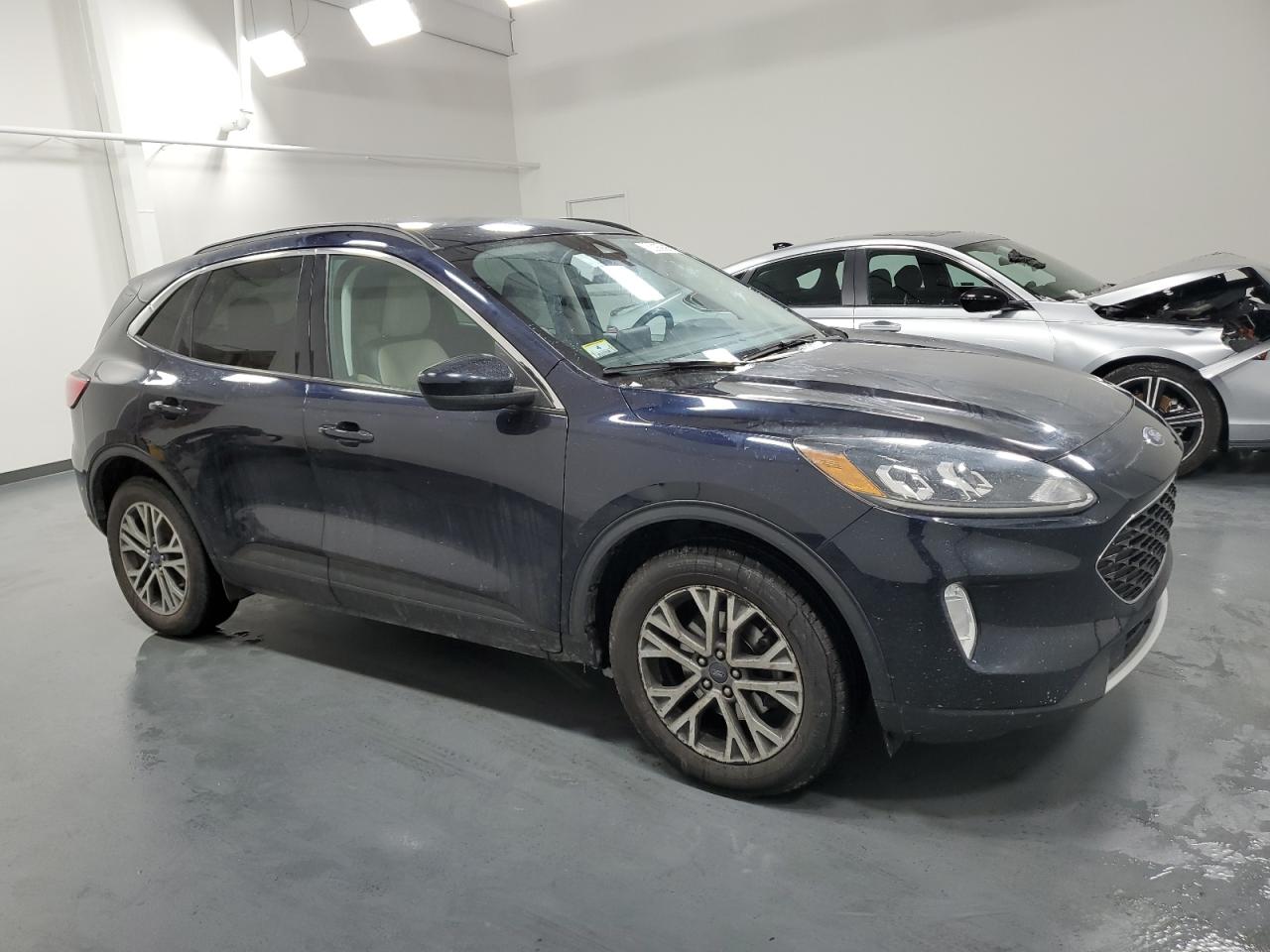 2021 Ford Escape - Image 4