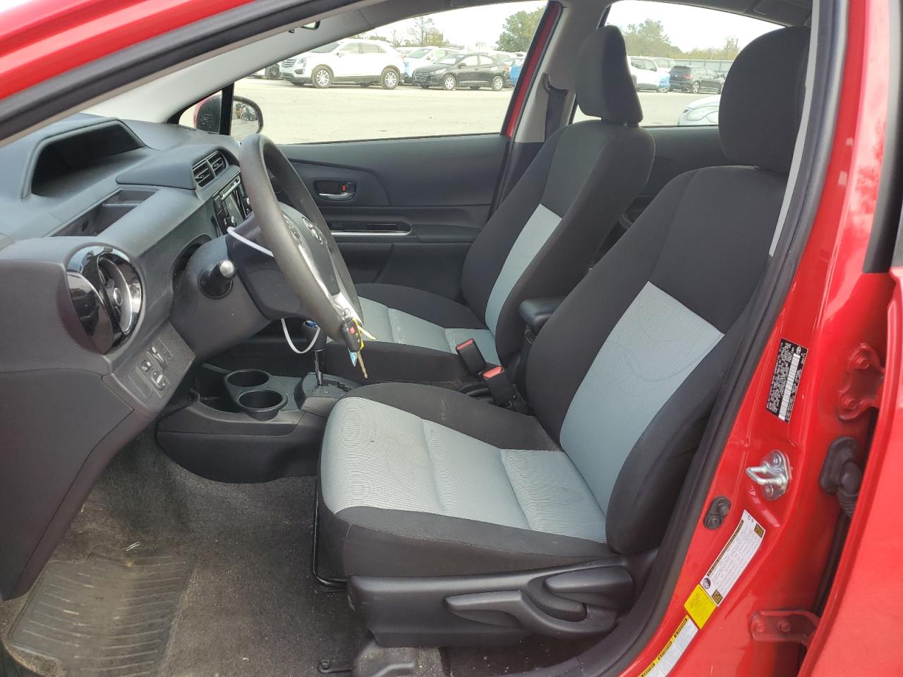 2016 Toyota Prius - Image 7
