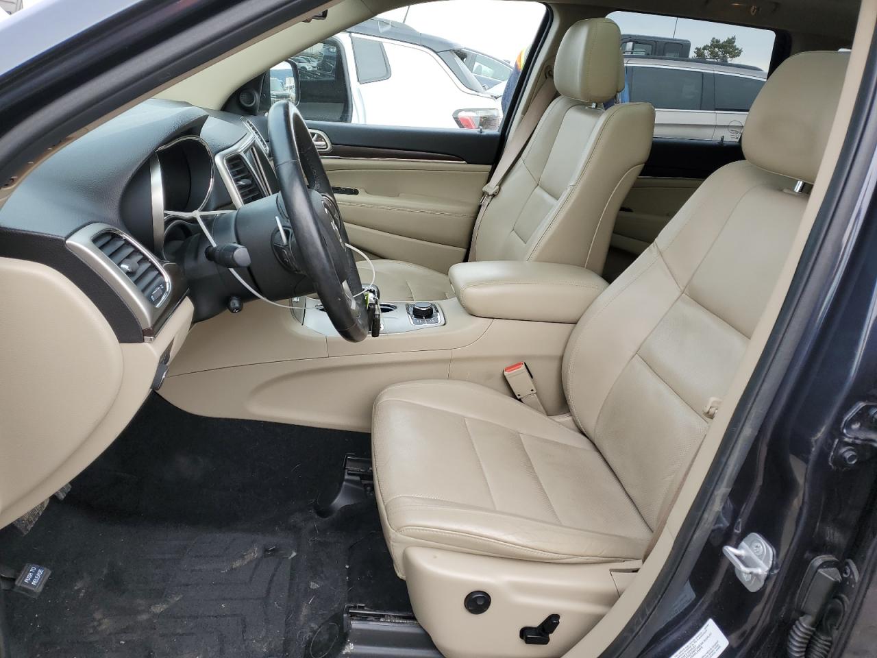 2014 Jeep Grand Cherokee - Image 7