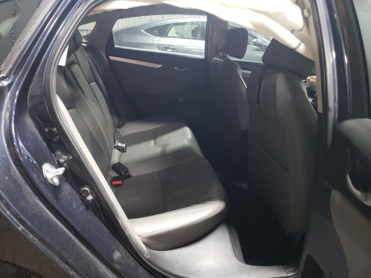 2016 Honda Civic - Image 10