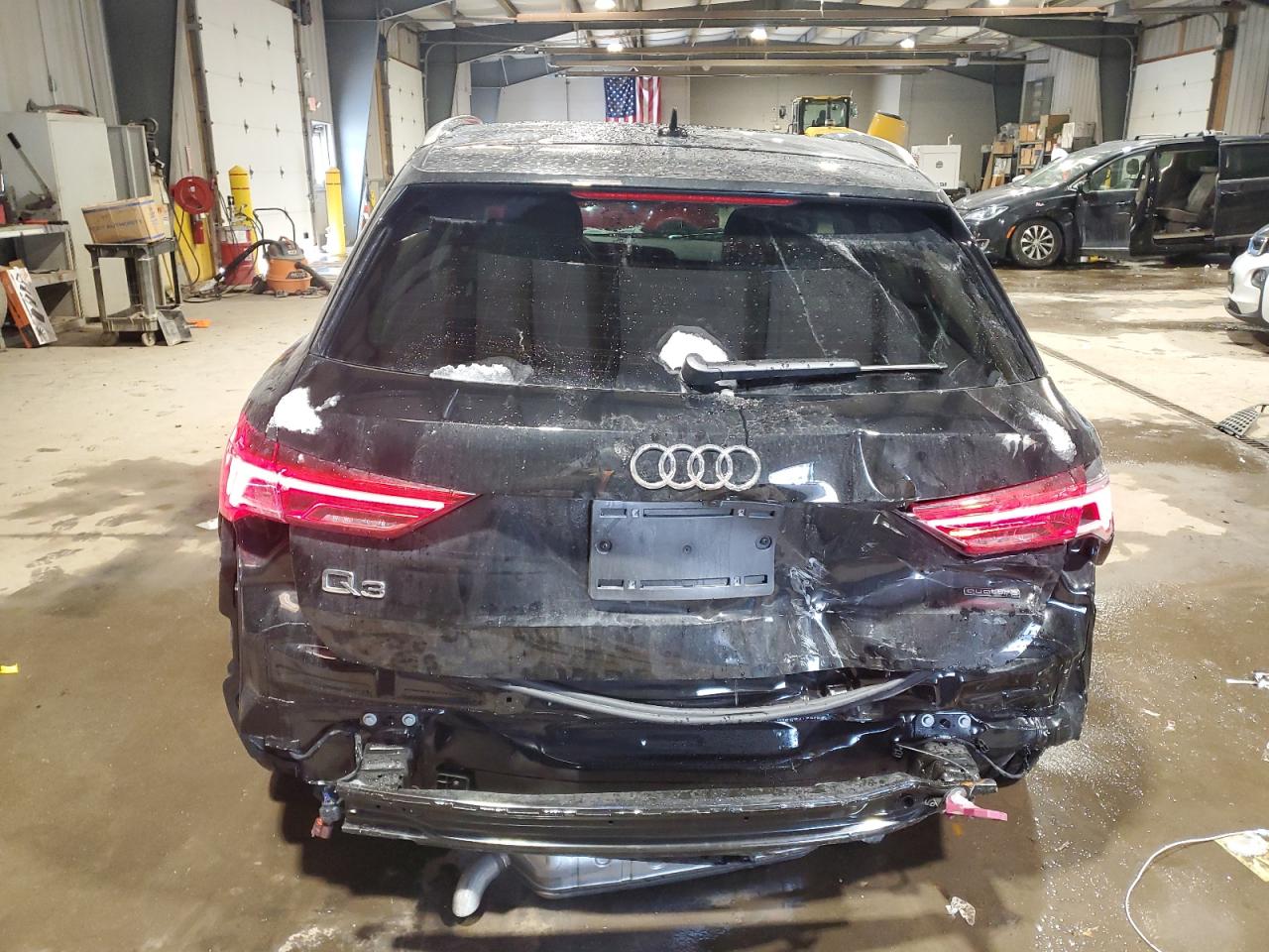 2024 Audi Q3 - Image 6