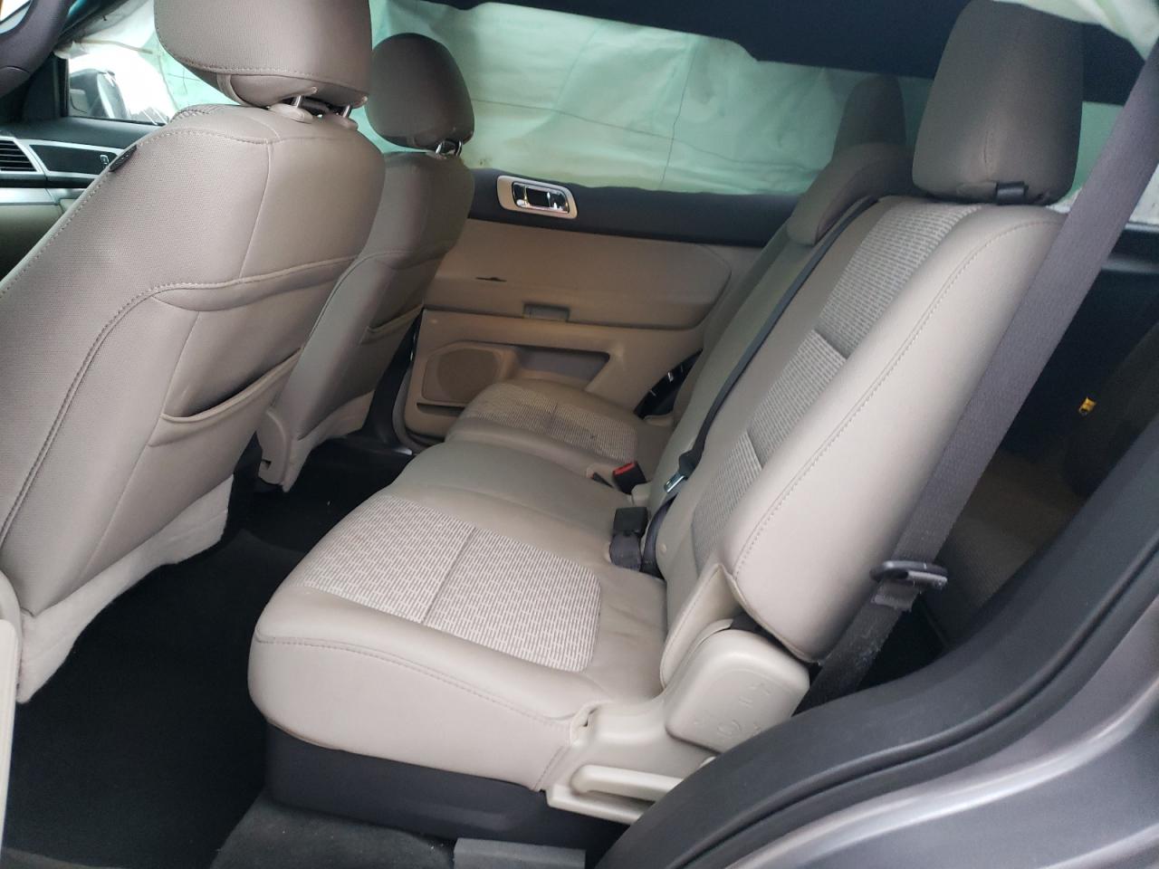 2014 Ford Explorer - Image 11