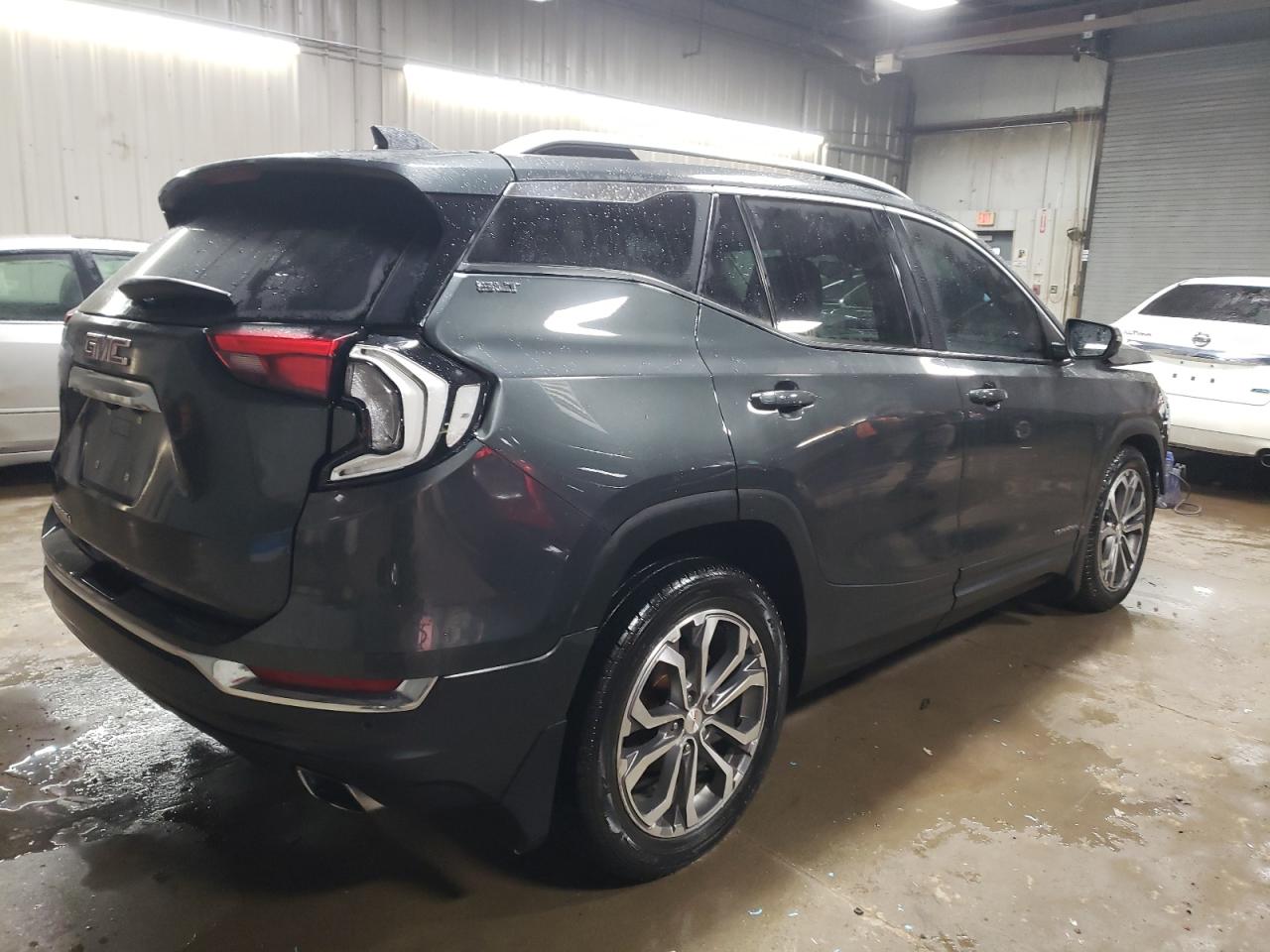 2019 GMC Terrain - Image 3