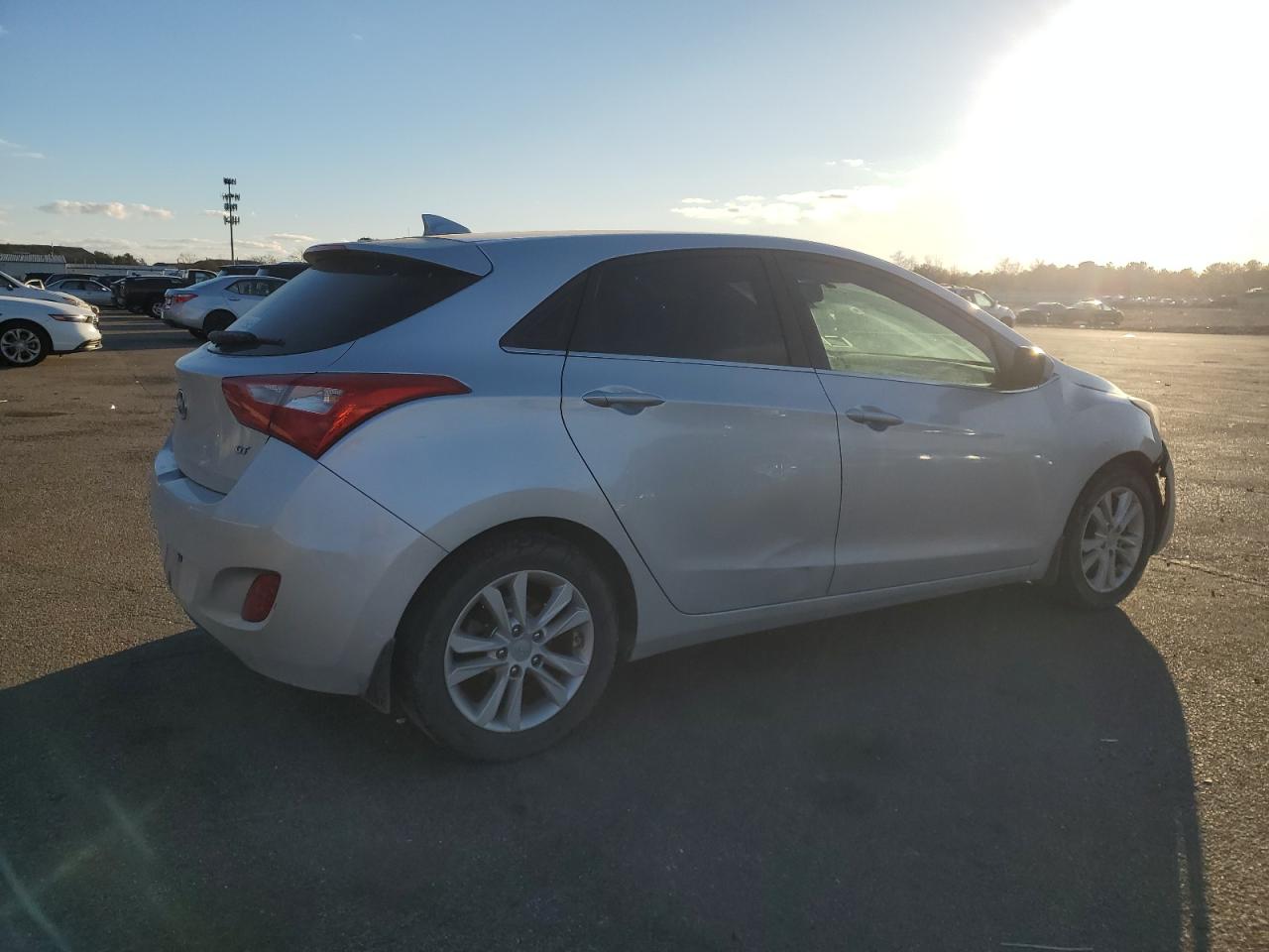 VIN KMHD35LE7DU153322 2013 HYUNDAI ELANTRA no.3