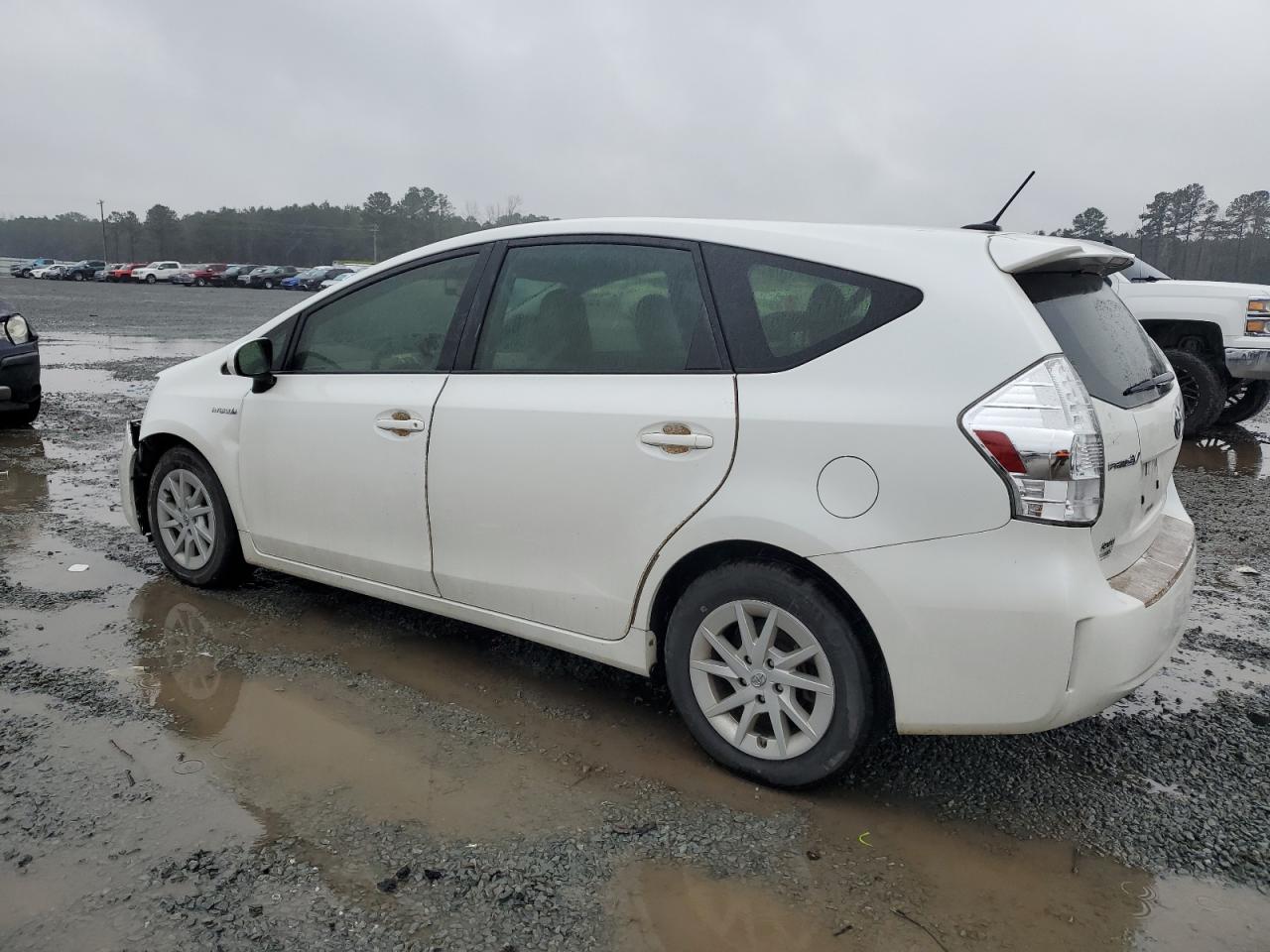 2013 Toyota Prius - Image 2