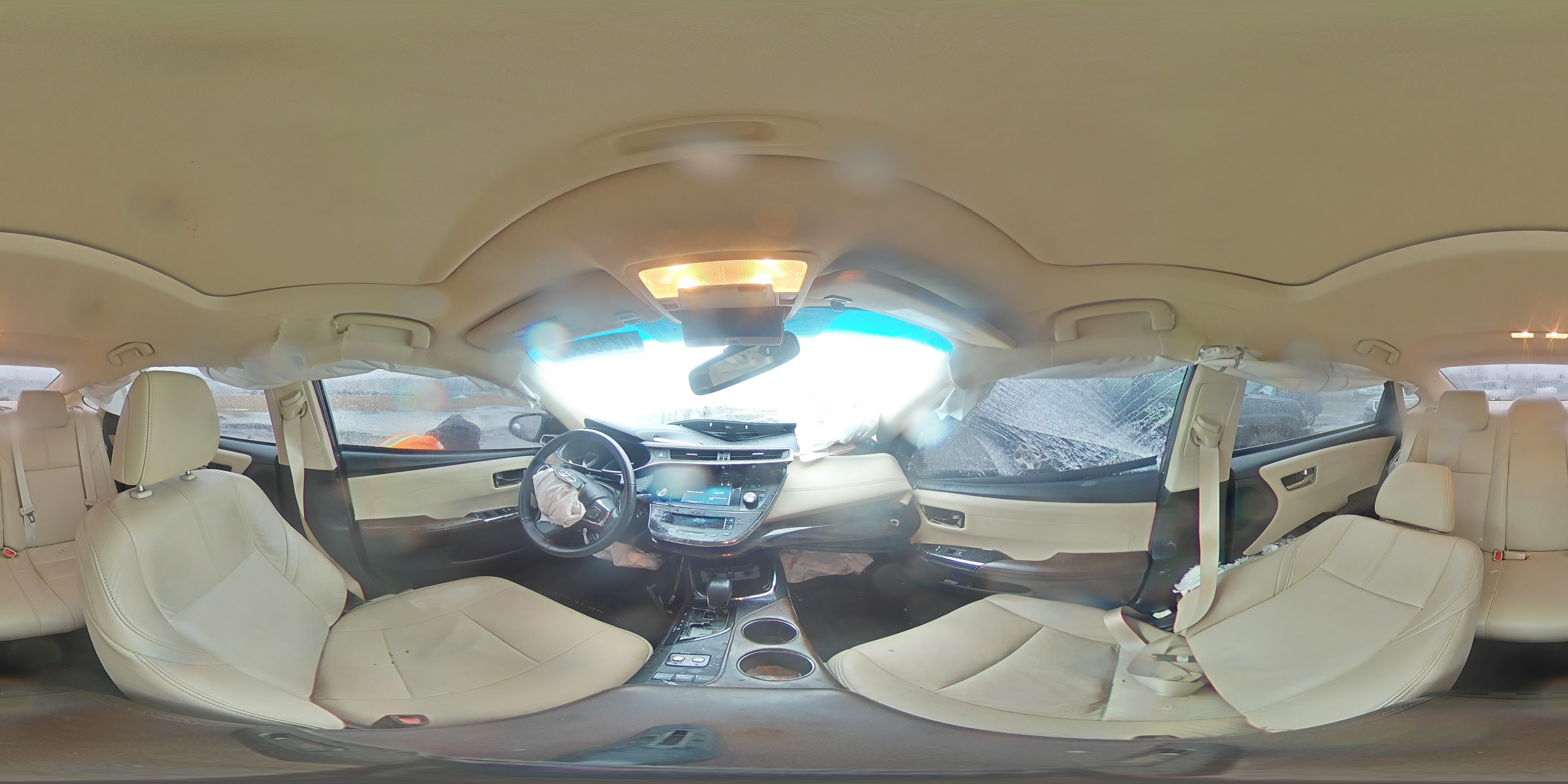 2015 Toyota Avalon - Image 12