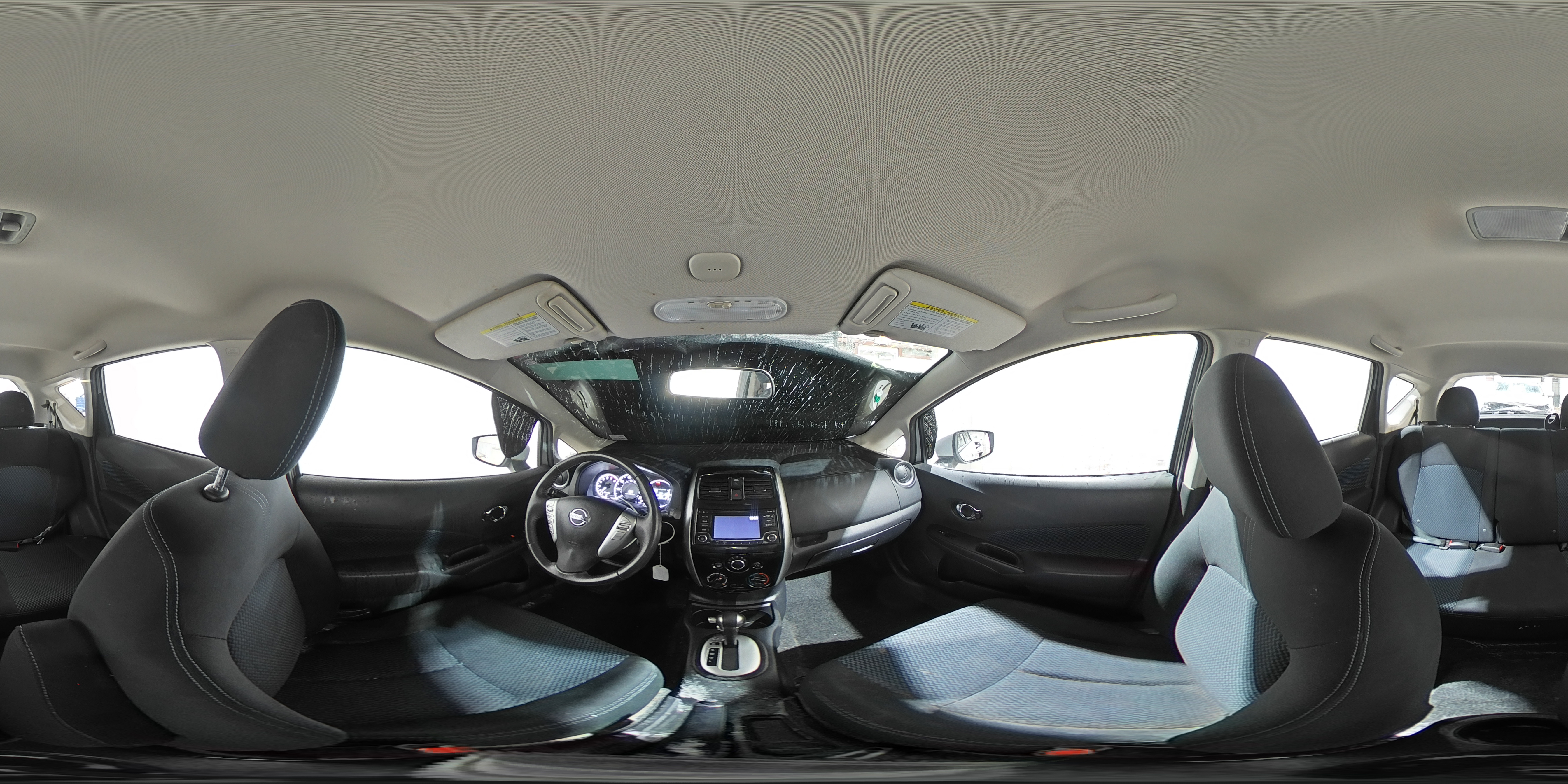 2016 Nissan Versa - Image 15