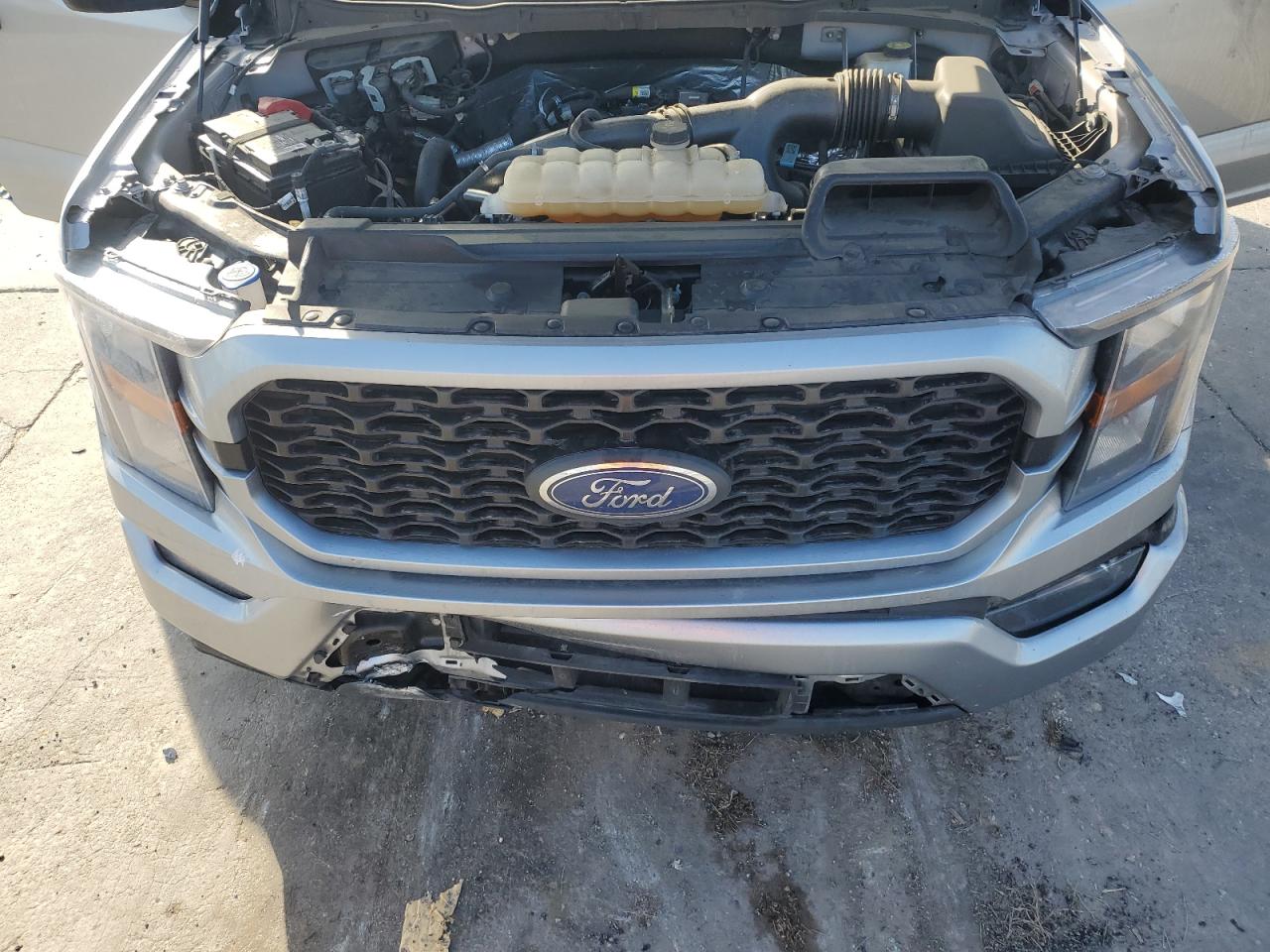 2023 Ford F-150 - Image 12