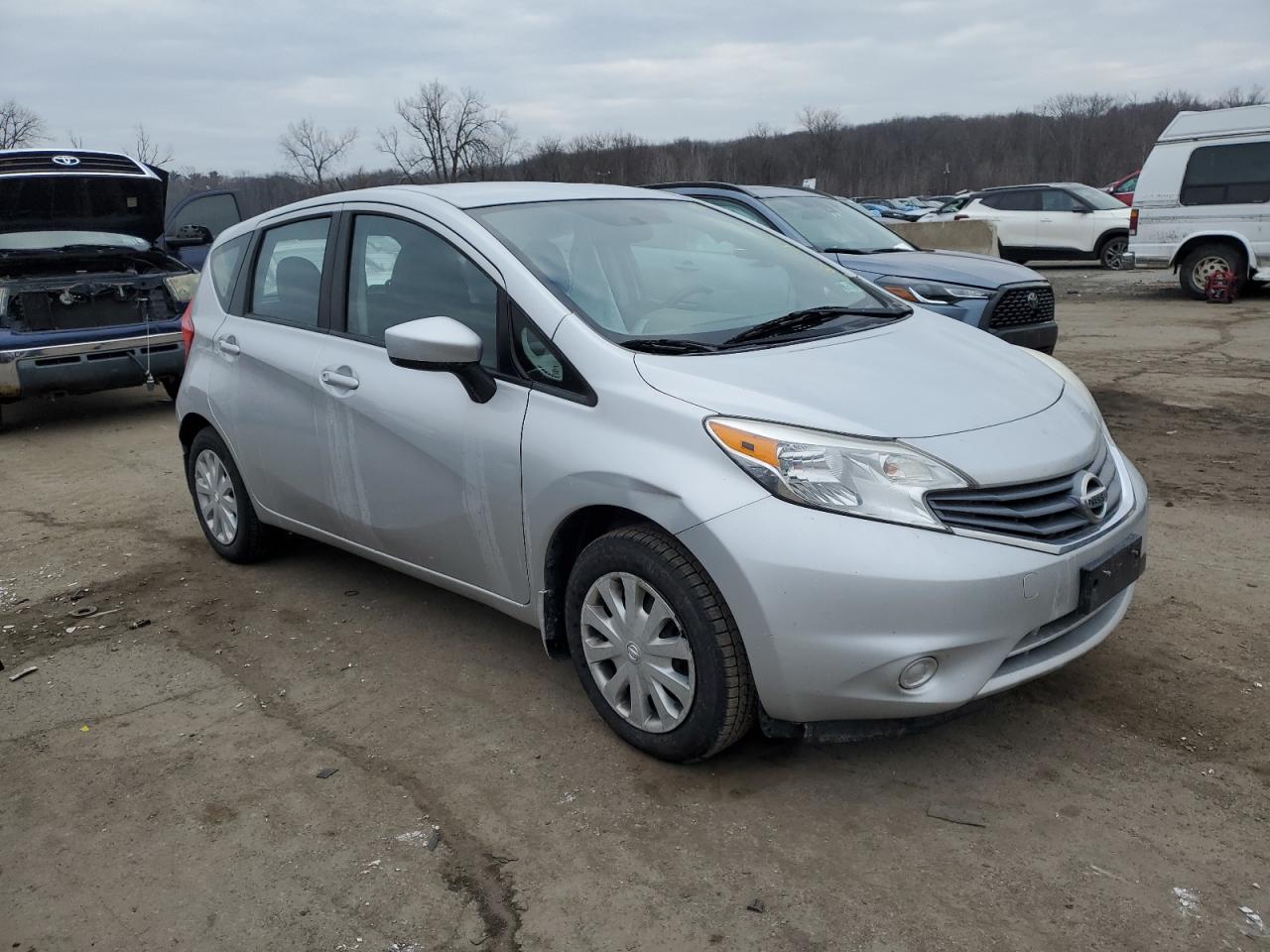 2015 Nissan Versa - Image 4