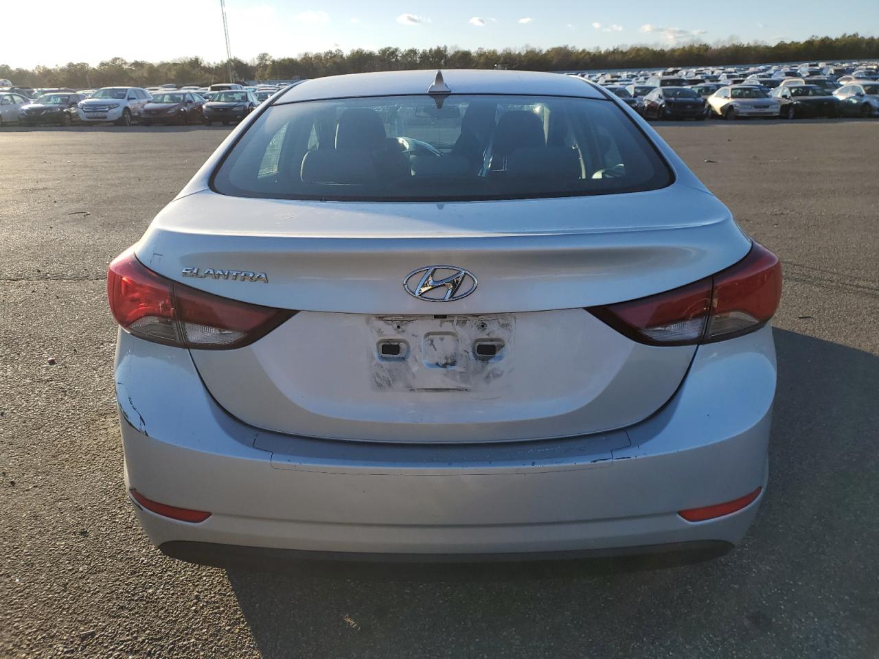 VIN KMHDH4AE2FU264720 2015 HYUNDAI ELANTRA no.6