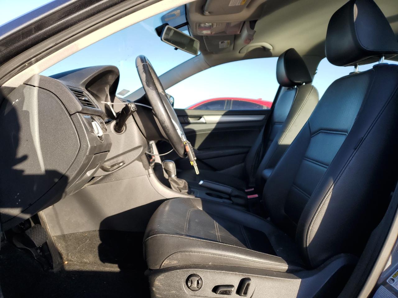 2015 Volkswagen Passat - Image 7