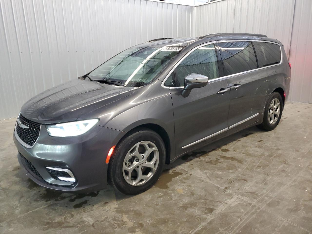 2022 Chrysler Pacifica - Image 1