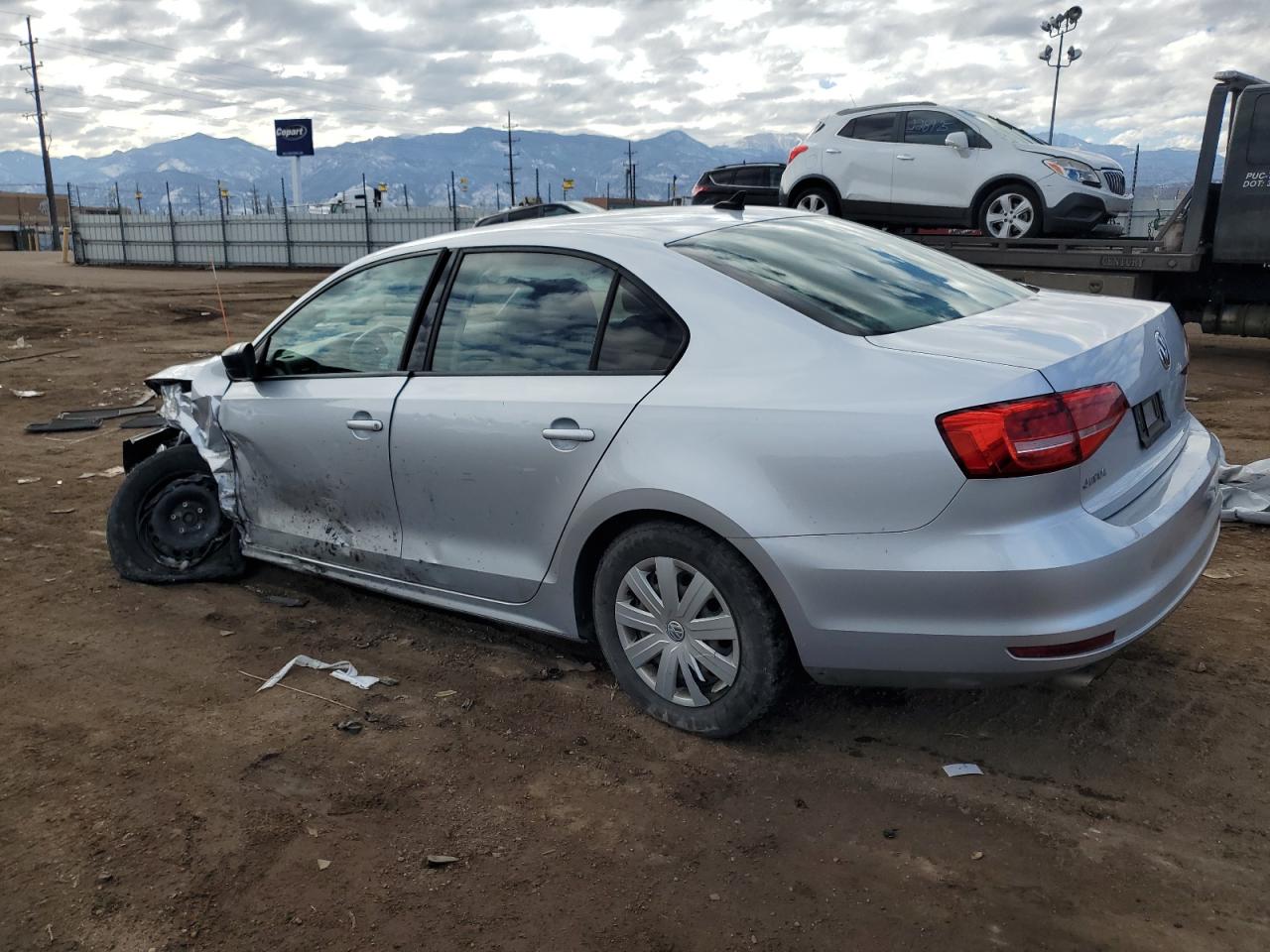 2015 Volkswagen Jetta - Image 2