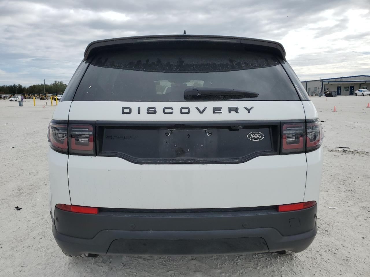 2021 Land Rover Discovery - Image 6