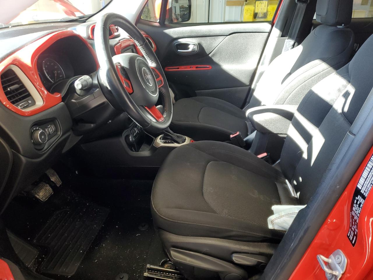 2017 Jeep Renegade - Image 7