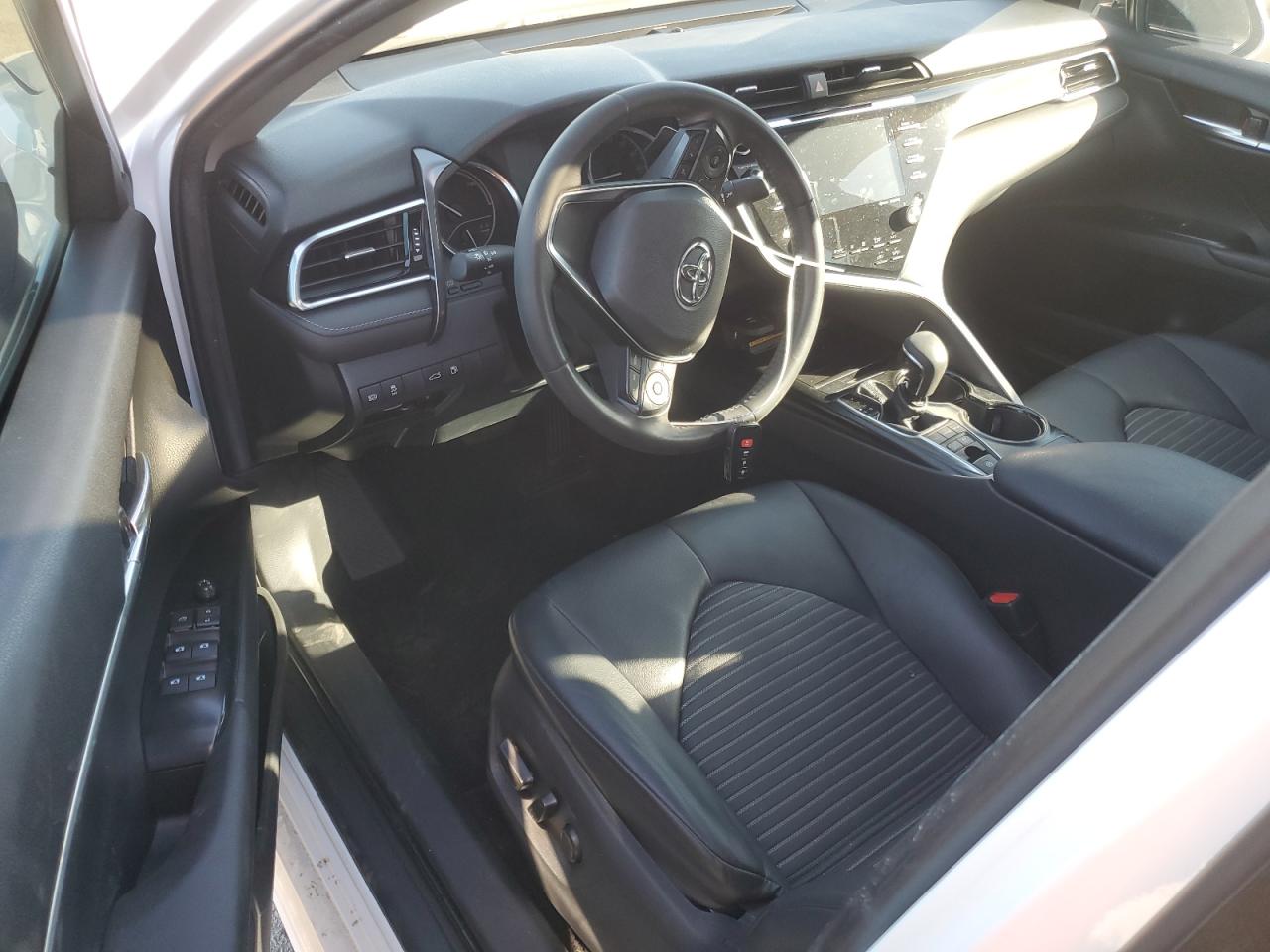 2018 Toyota Camry - Image 8