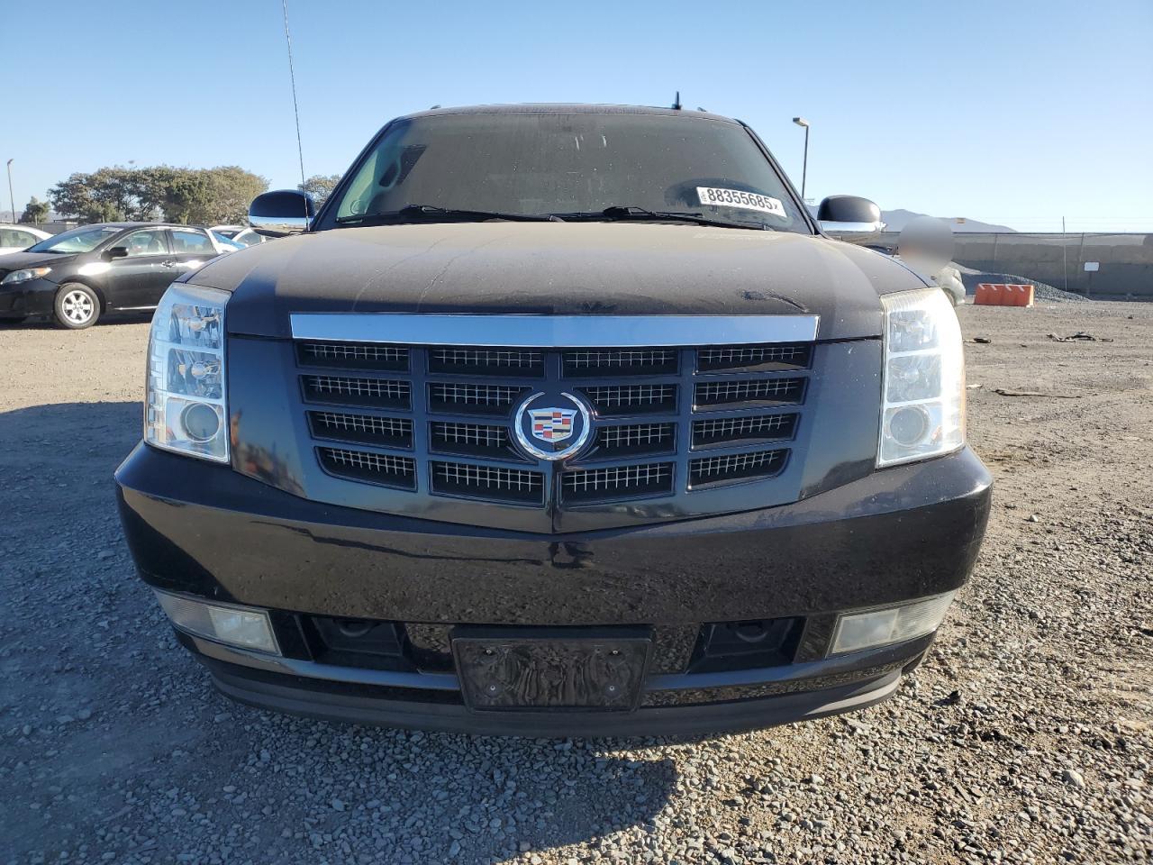 VIN 3GYT4MEF2DG179689 2013 CADILLAC ESCALADE no.5