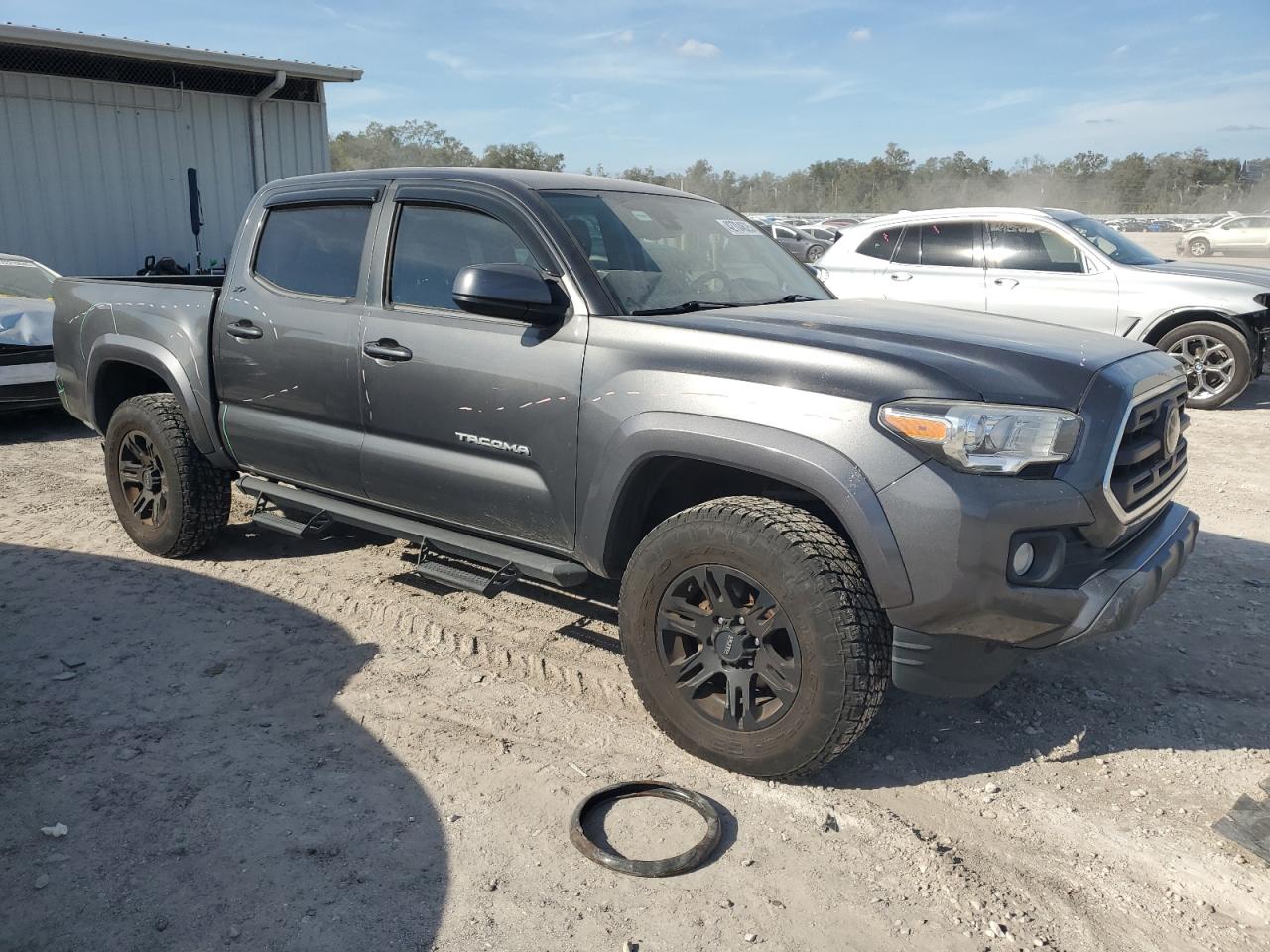 2018 Toyota Tacoma - Image 4