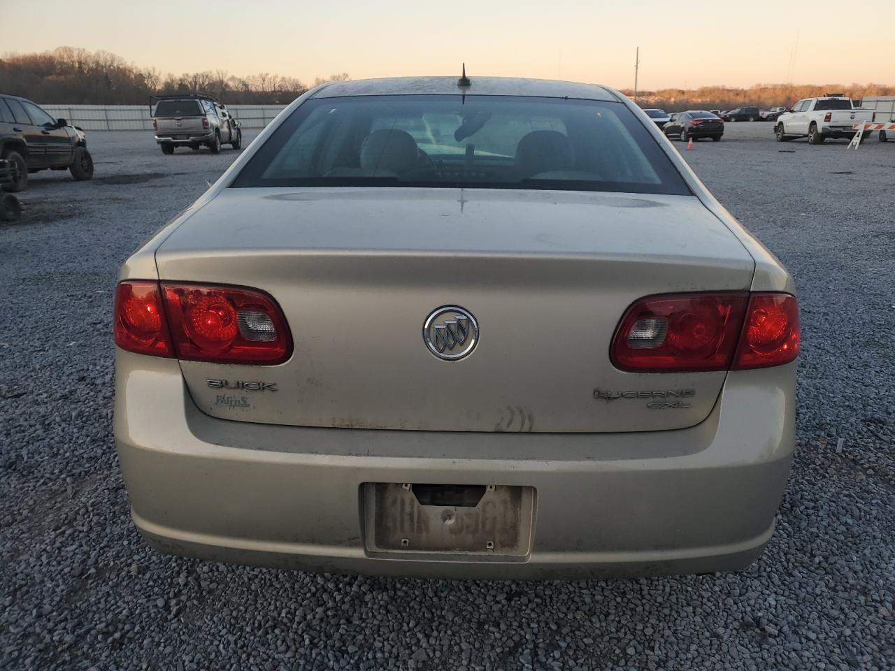 2007 Buick Lucerne - Image 6