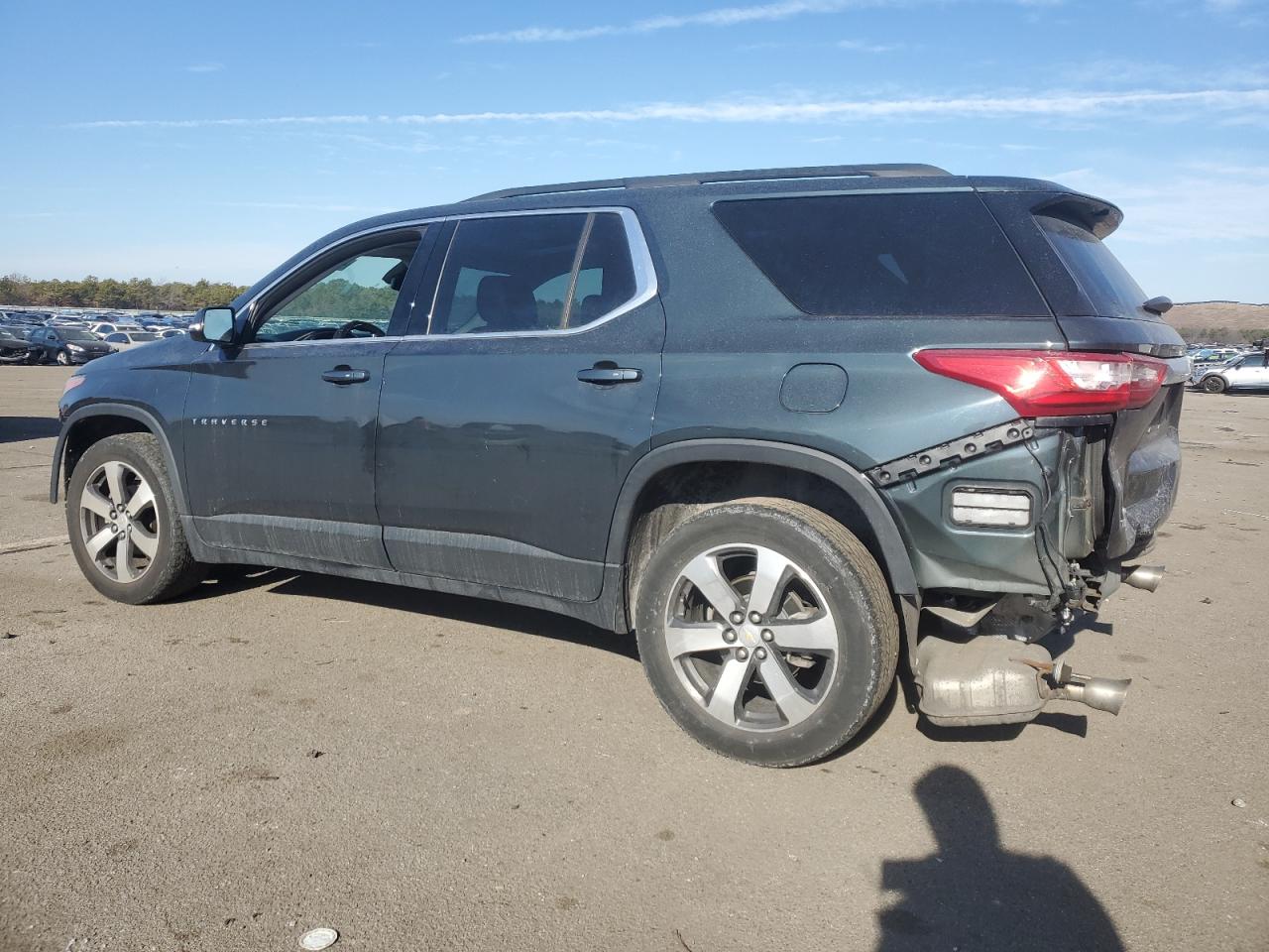 2019 Chevrolet Traverse - Image 2