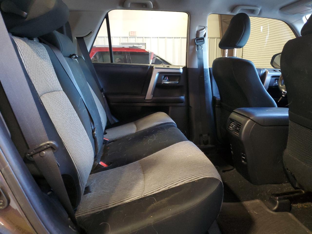 2016 Toyota 4Runner - Image 12