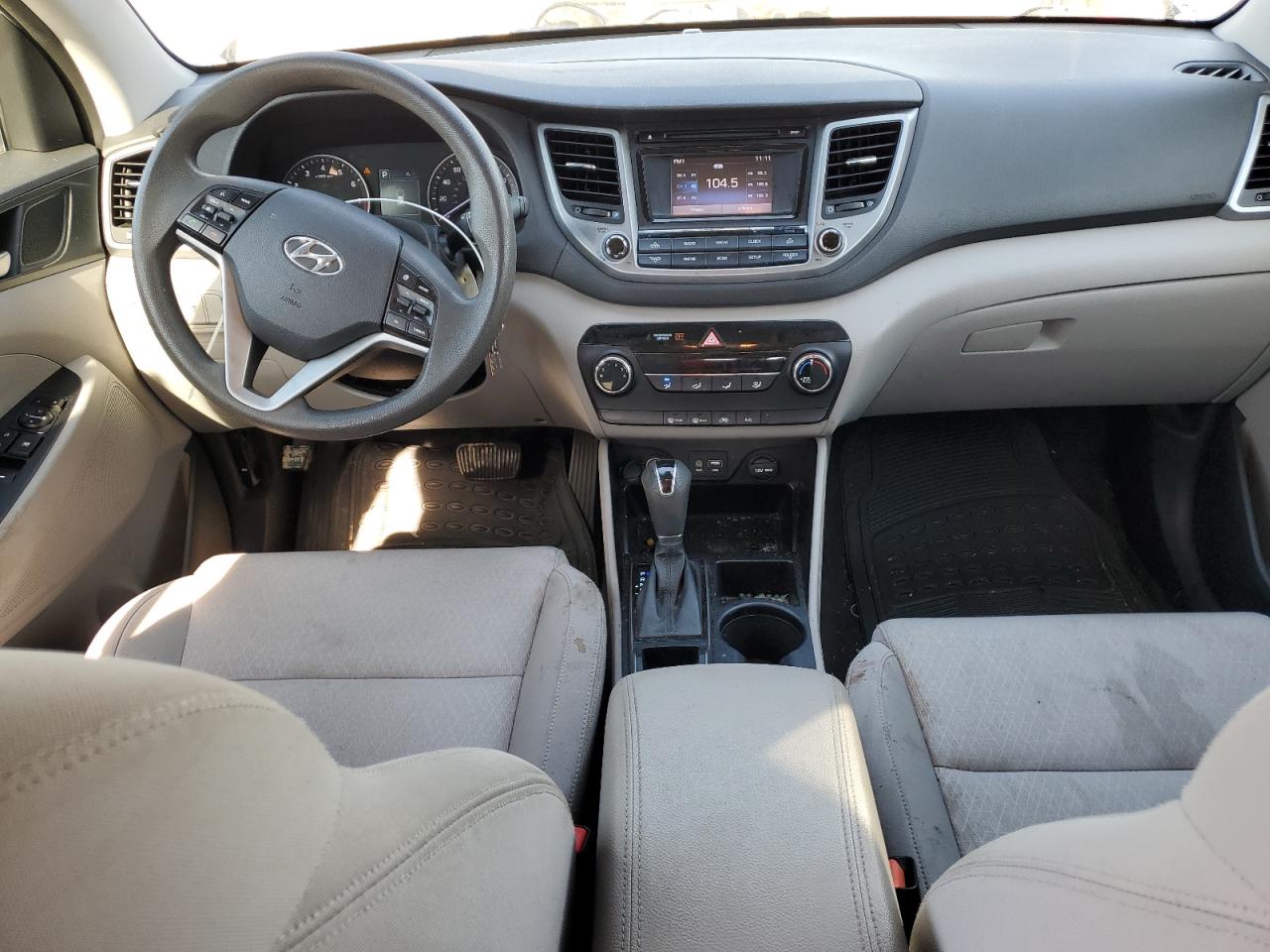 2017 Hyundai Tucson - Image 8
